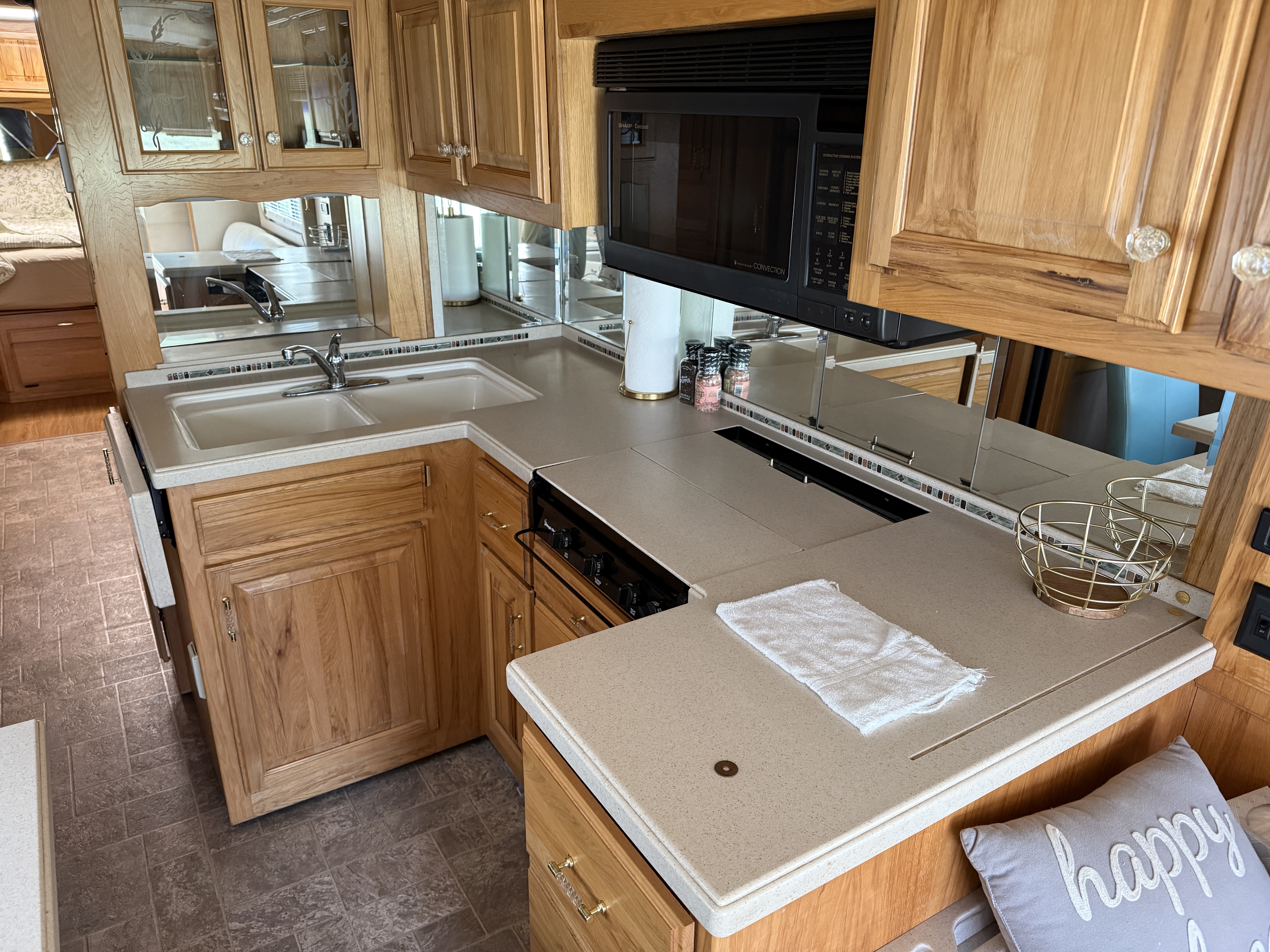 2001 AIRSTREAM Land Yacht XL396 - view 17 of 30