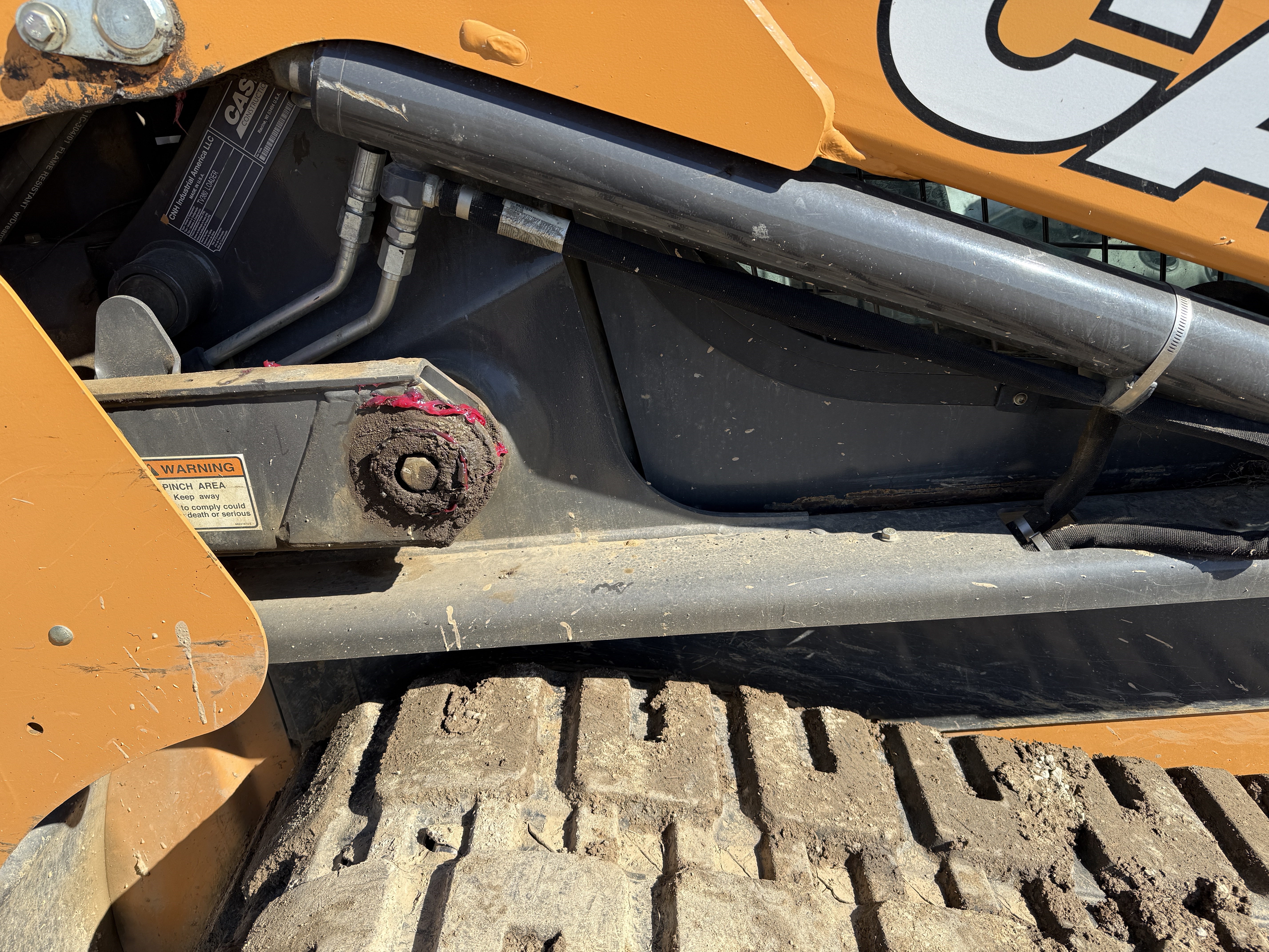 2017 CASE TV380 - view 18 of 21