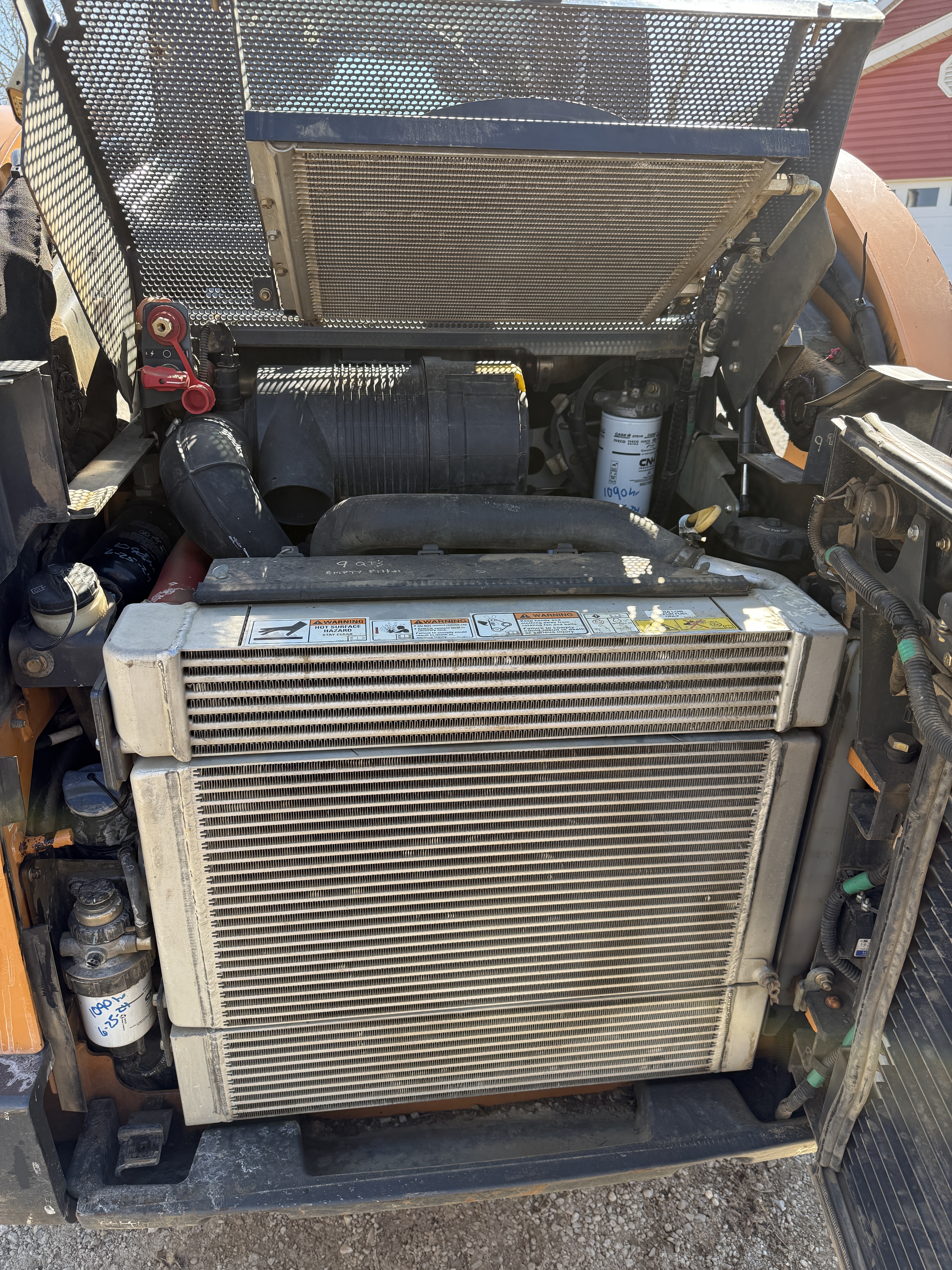 2017 CASE TV380 - view 20 of 21