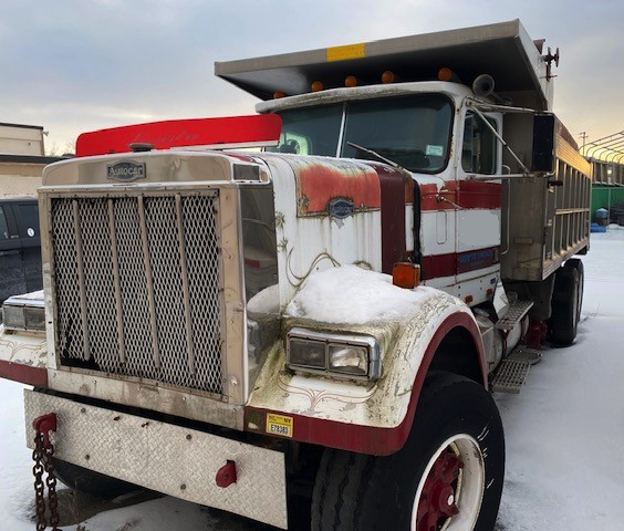 1986 AUTOCAR Tri-Axle - view 2 of 18