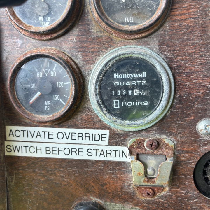 2004 PETERBILT 357 - view 4 of 9