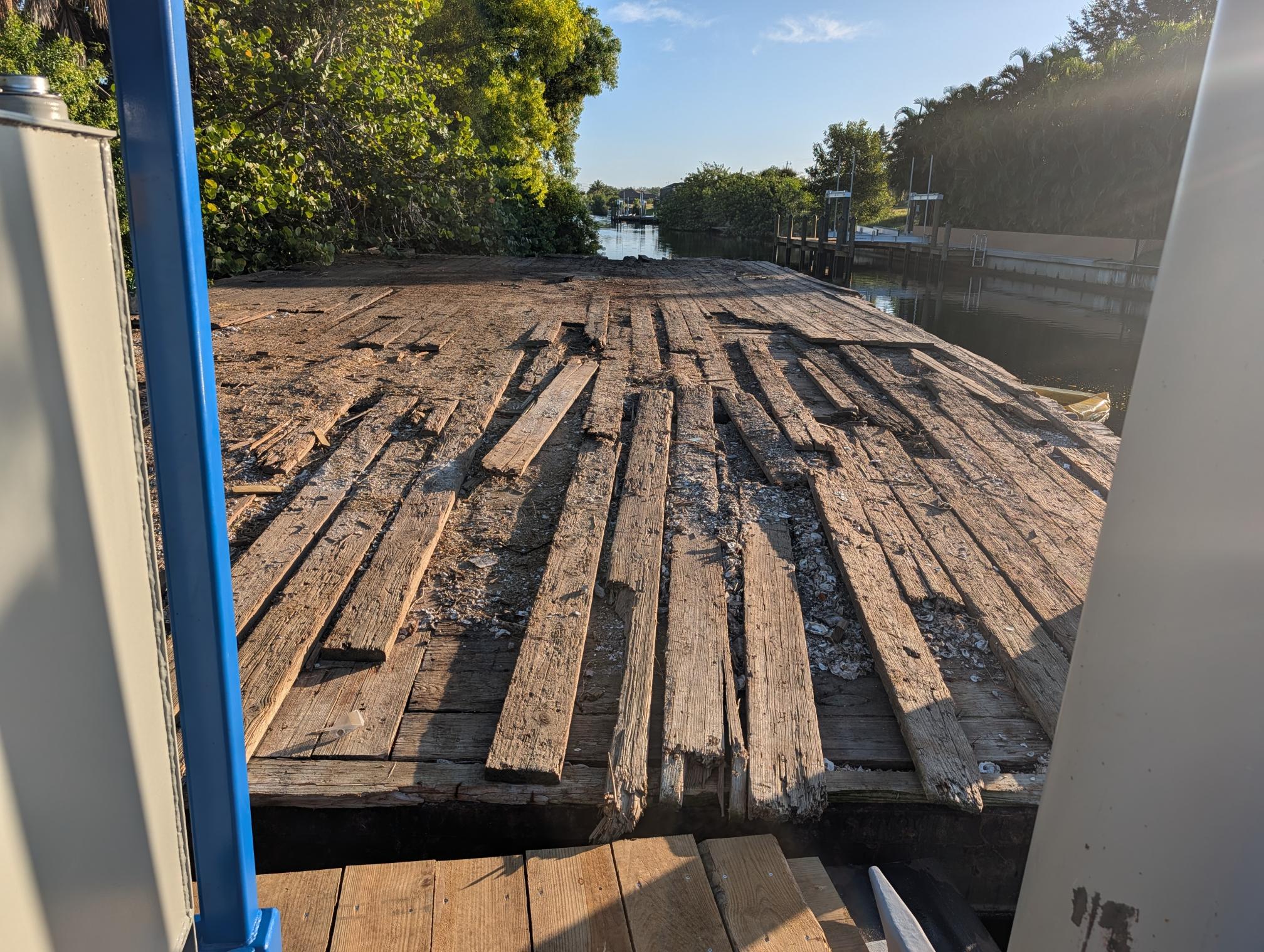 1984  Barge - view 2 of 16