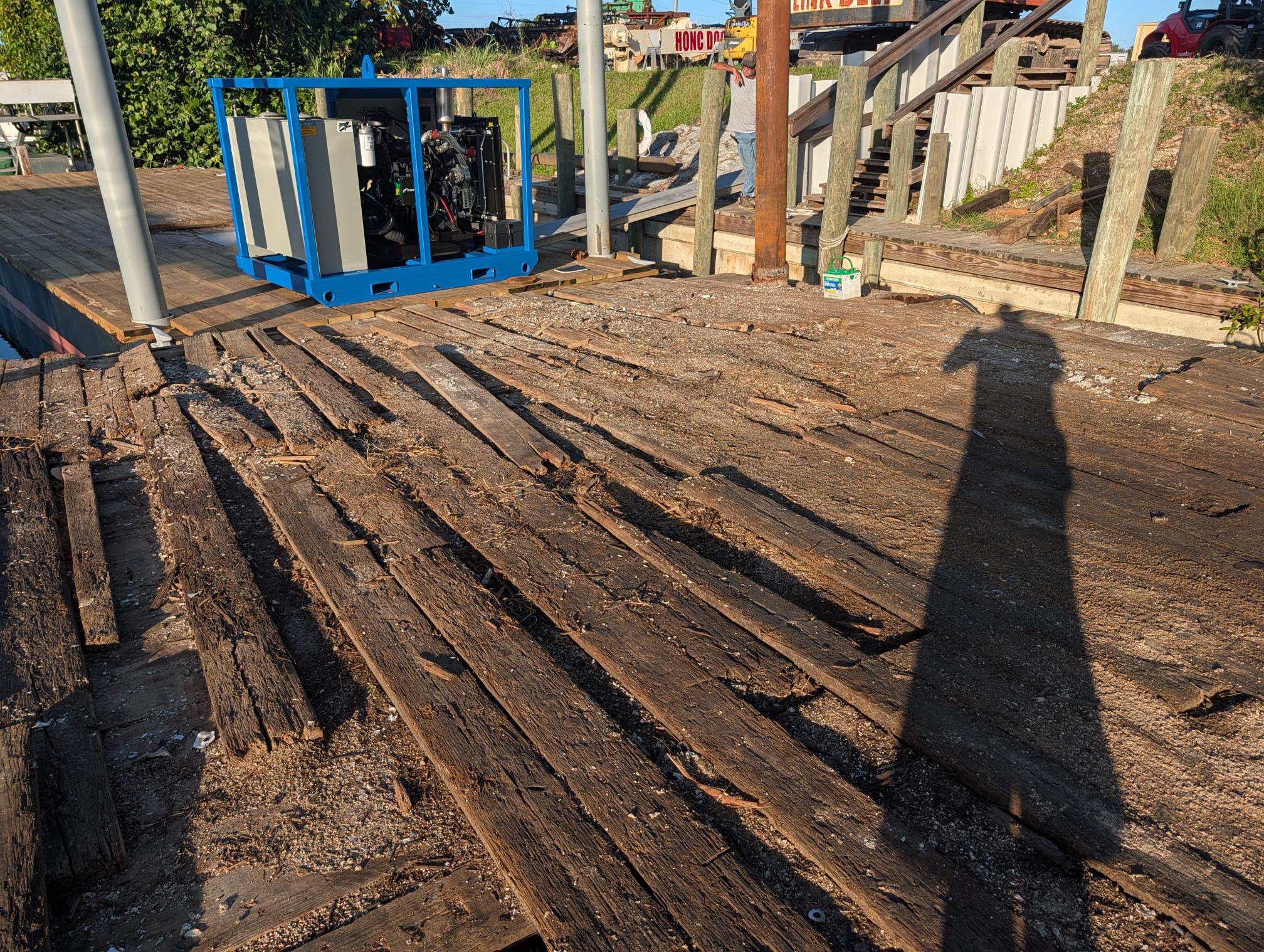 1984  Barge - view 11 of 16