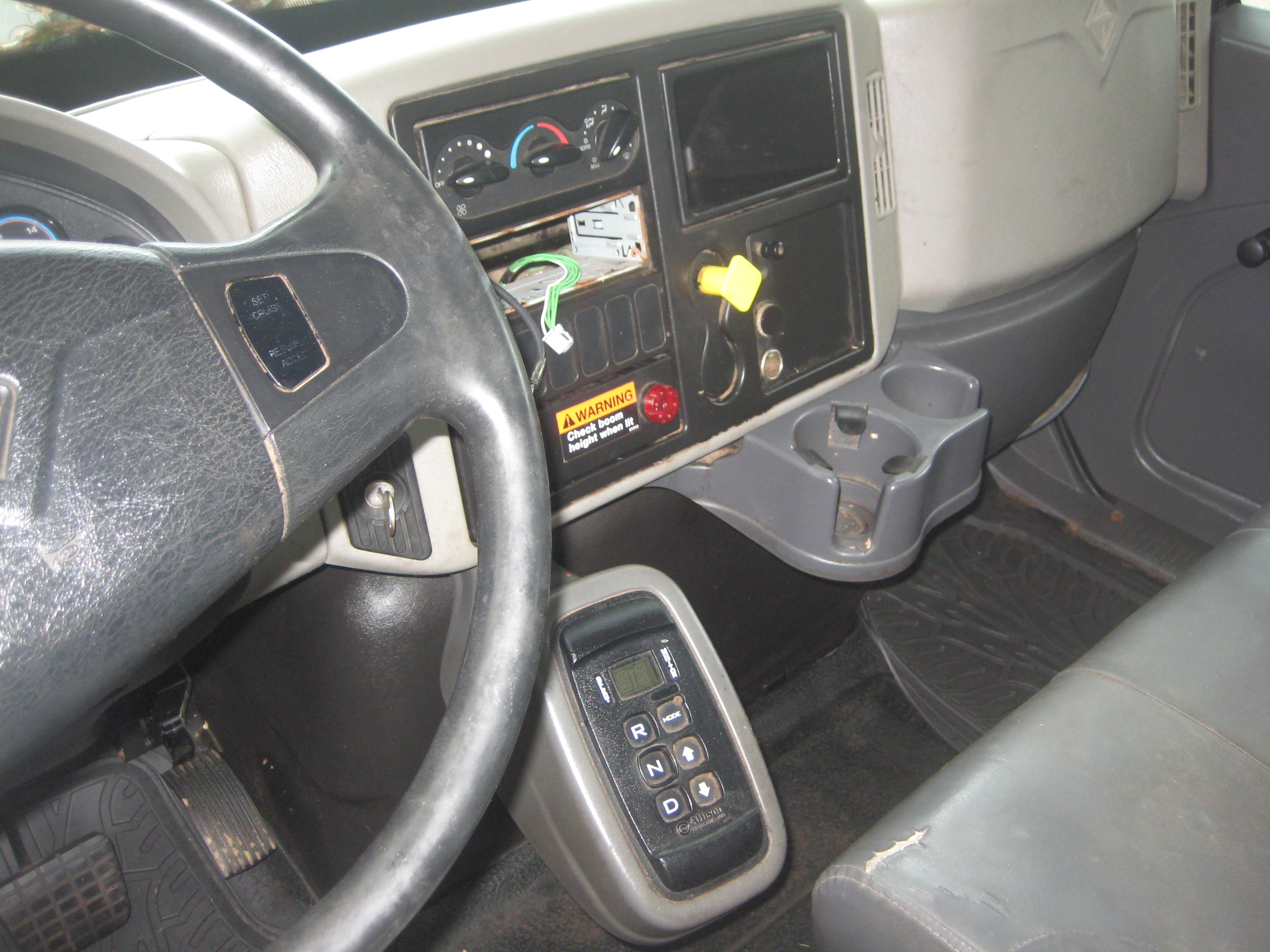 2013 INTERNATIONAL 7300 Workstar - view 7 of 9