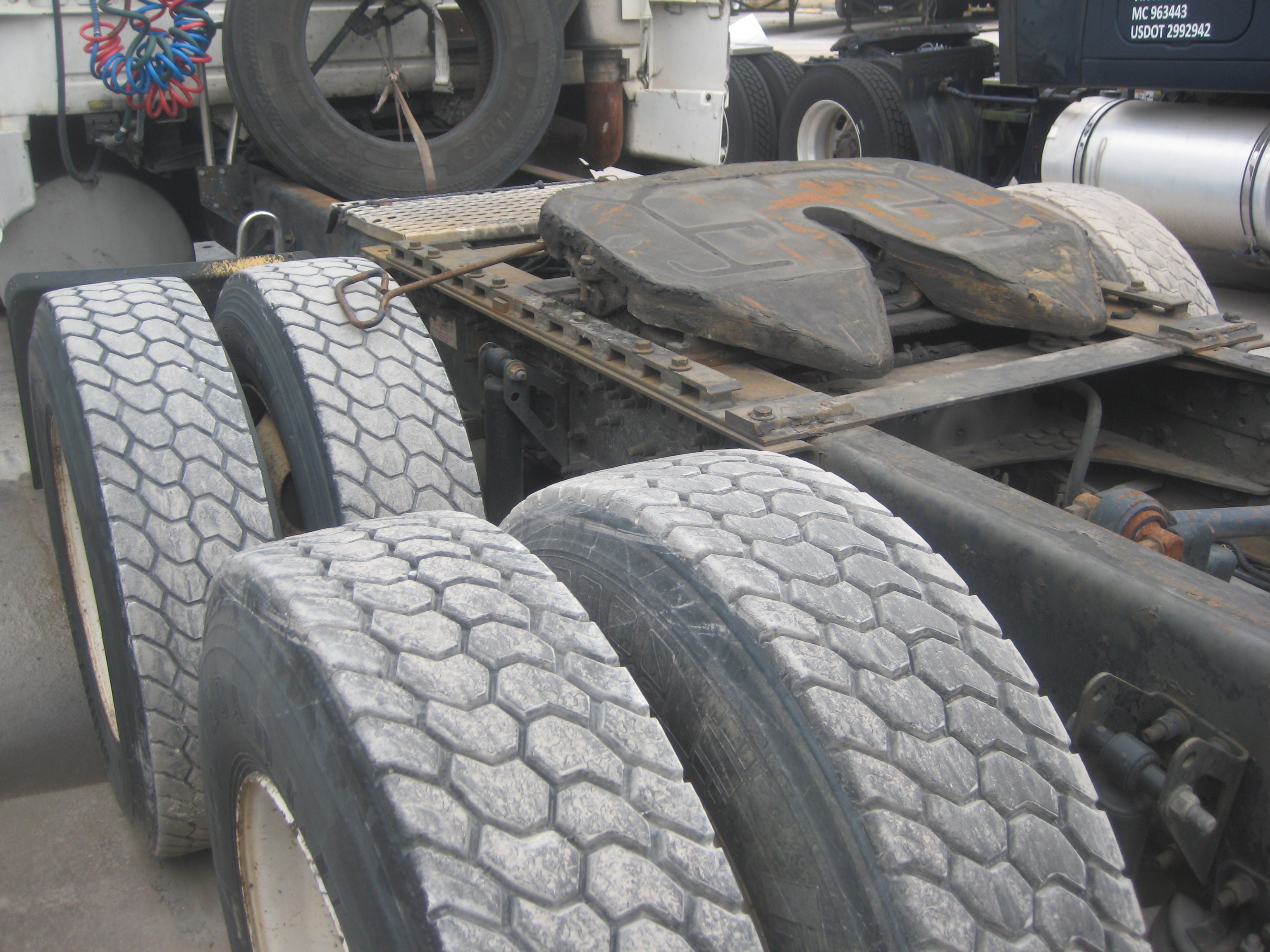 2001 VOLVO VNL Series - view 6 of 8