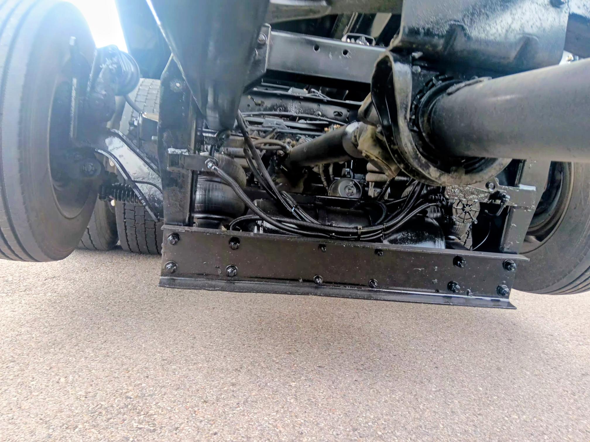 2002 FREIGHTLINER FL 112 - view 16 of 19