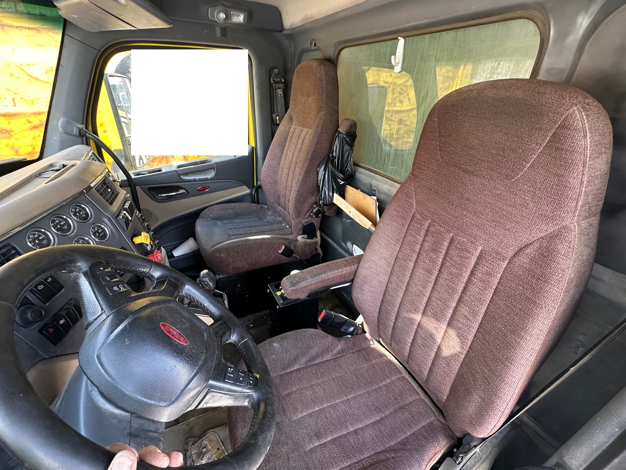 2016 PETERBILT 567 - view 11 of 30