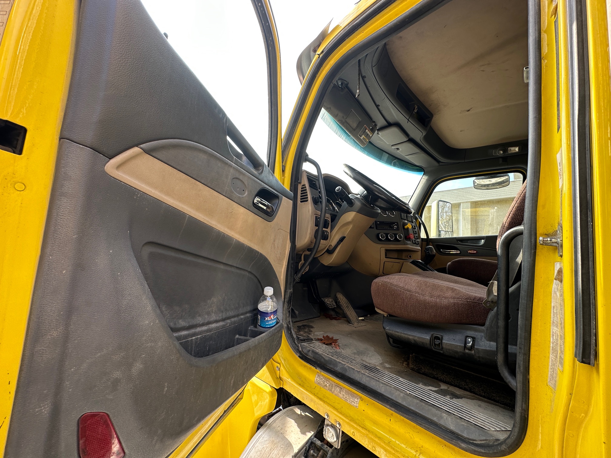 2016 PETERBILT 567 - view 7 of 30