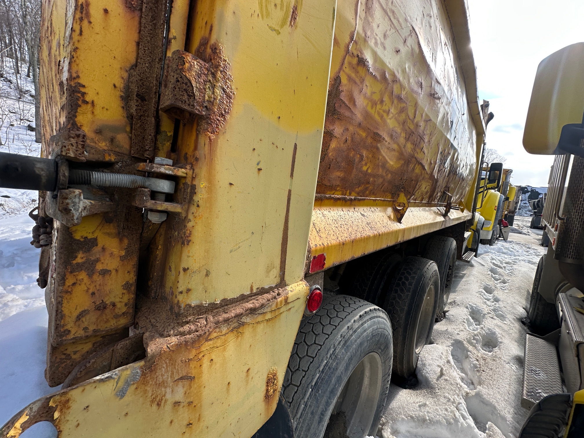 2016 PETERBILT 567 - view 1 of 30