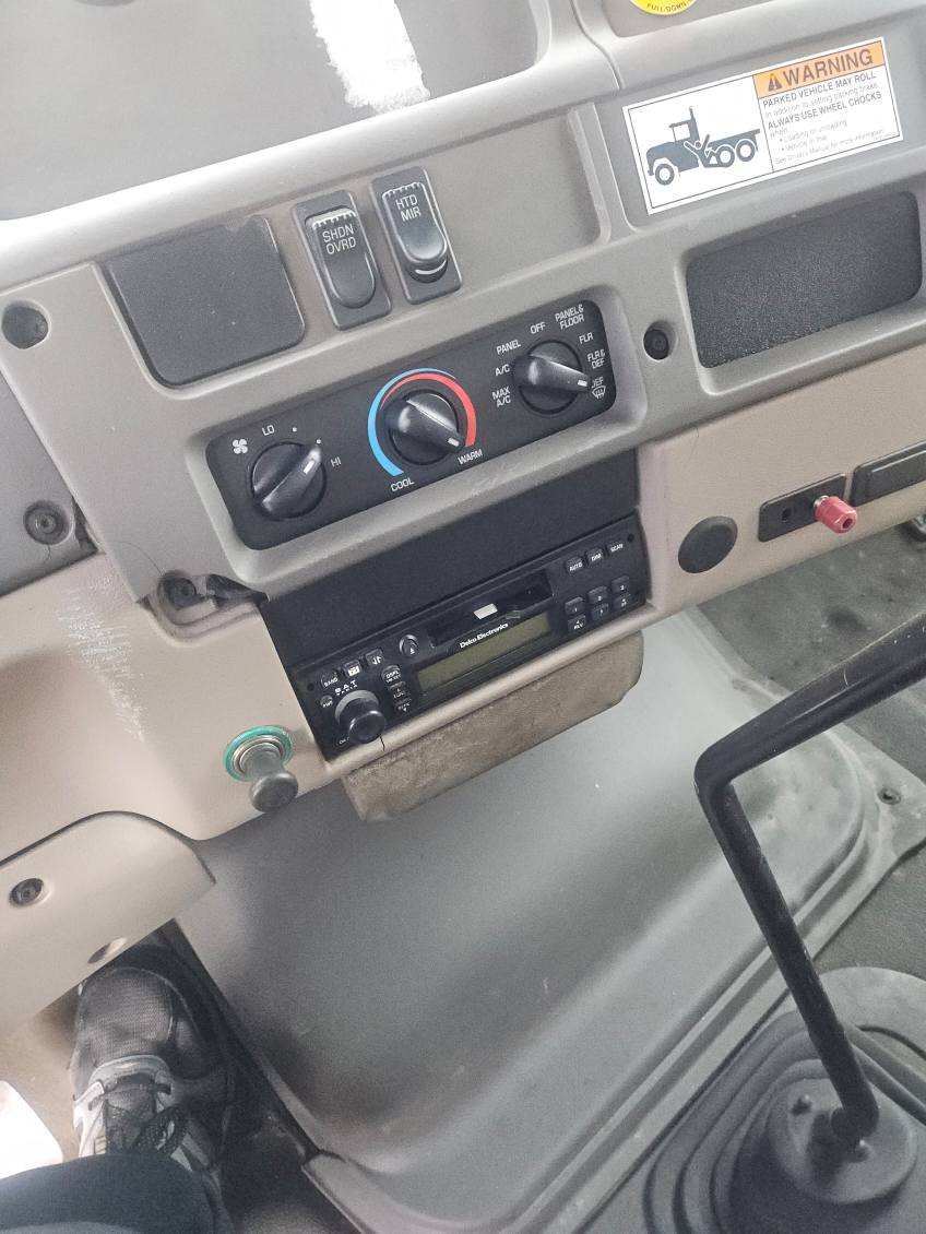 2003 STERLING Acterra 24 - view 5 of 9