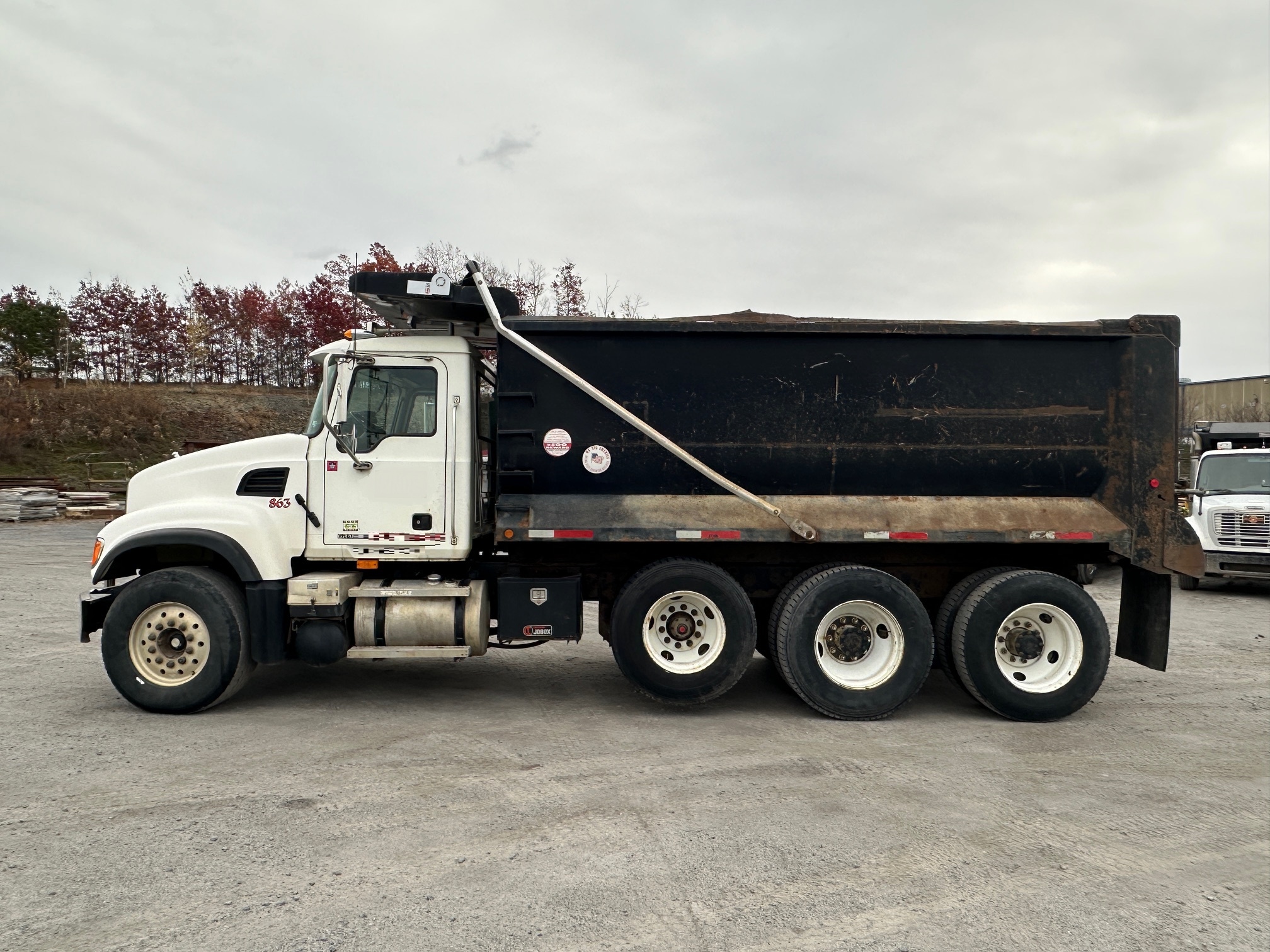 2007 MACK Granite CV713 - view 1 of 30