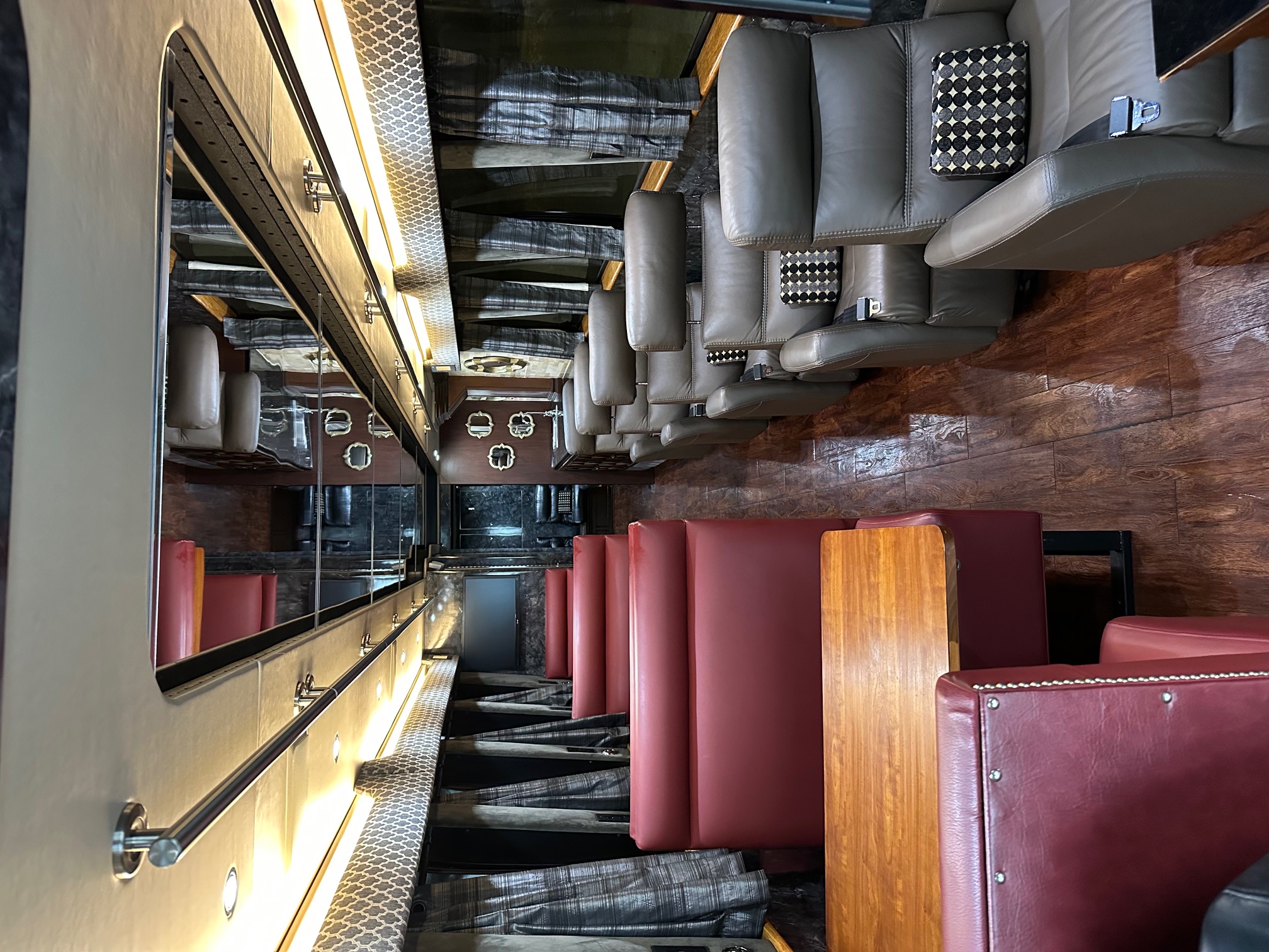 1998 PREVOST XL 45 - view 4 of 29