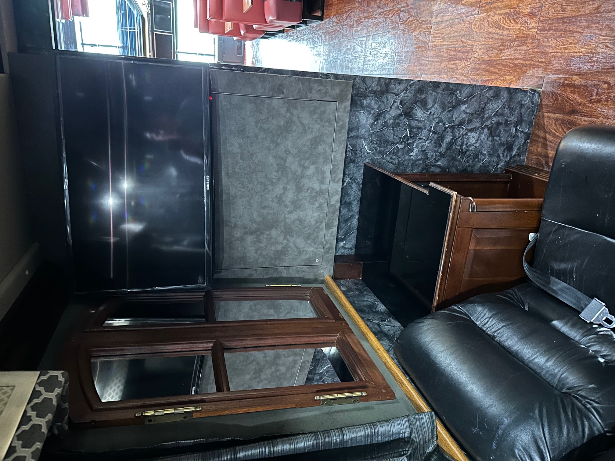 1998 PREVOST XL 45 - view 16 of 29