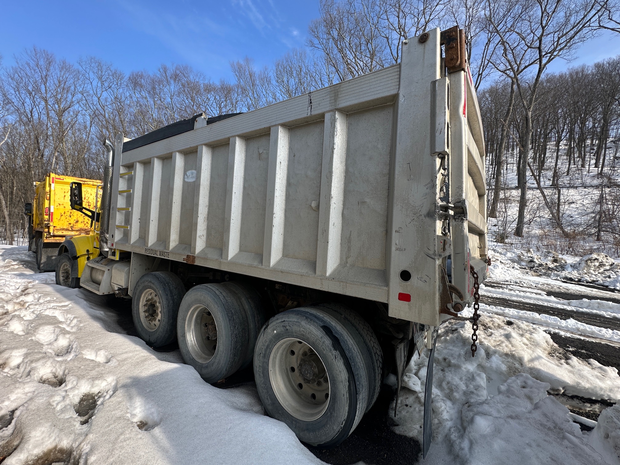 2016 PETERBILT 567 - view 2 of 30