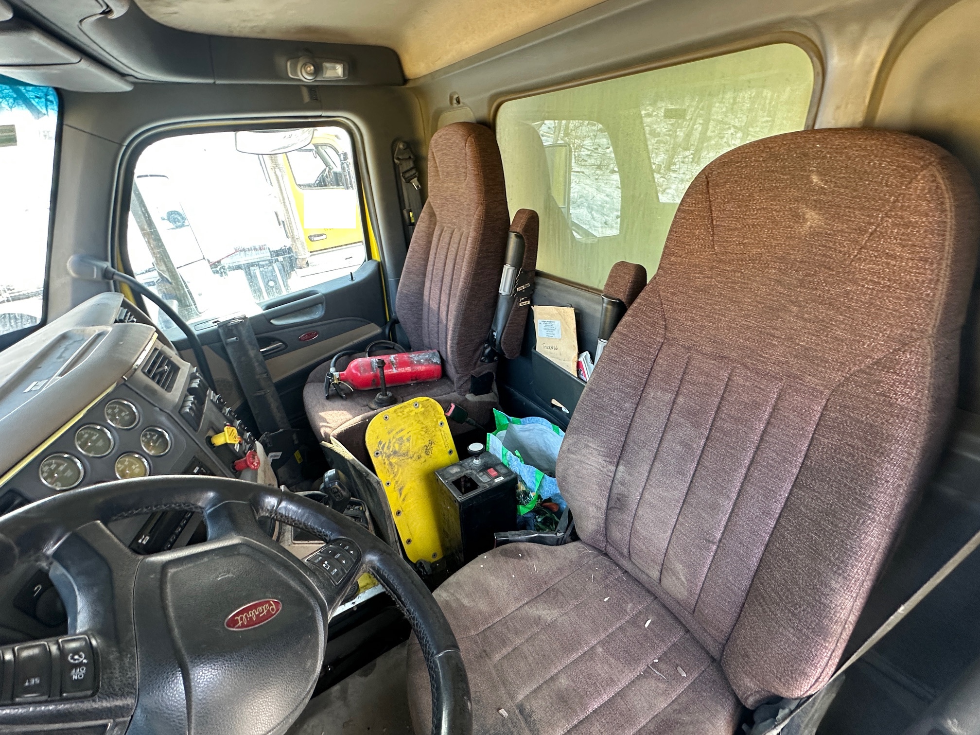 2016 PETERBILT 567 - view 6 of 30