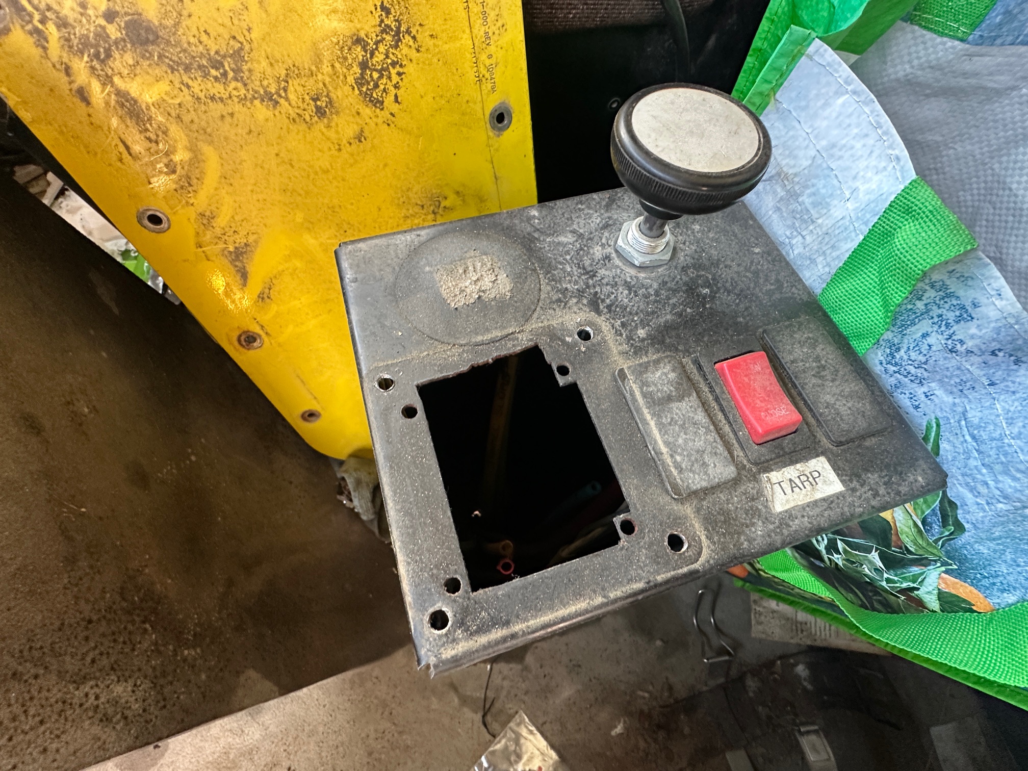 2016 PETERBILT 567 - view 8 of 30