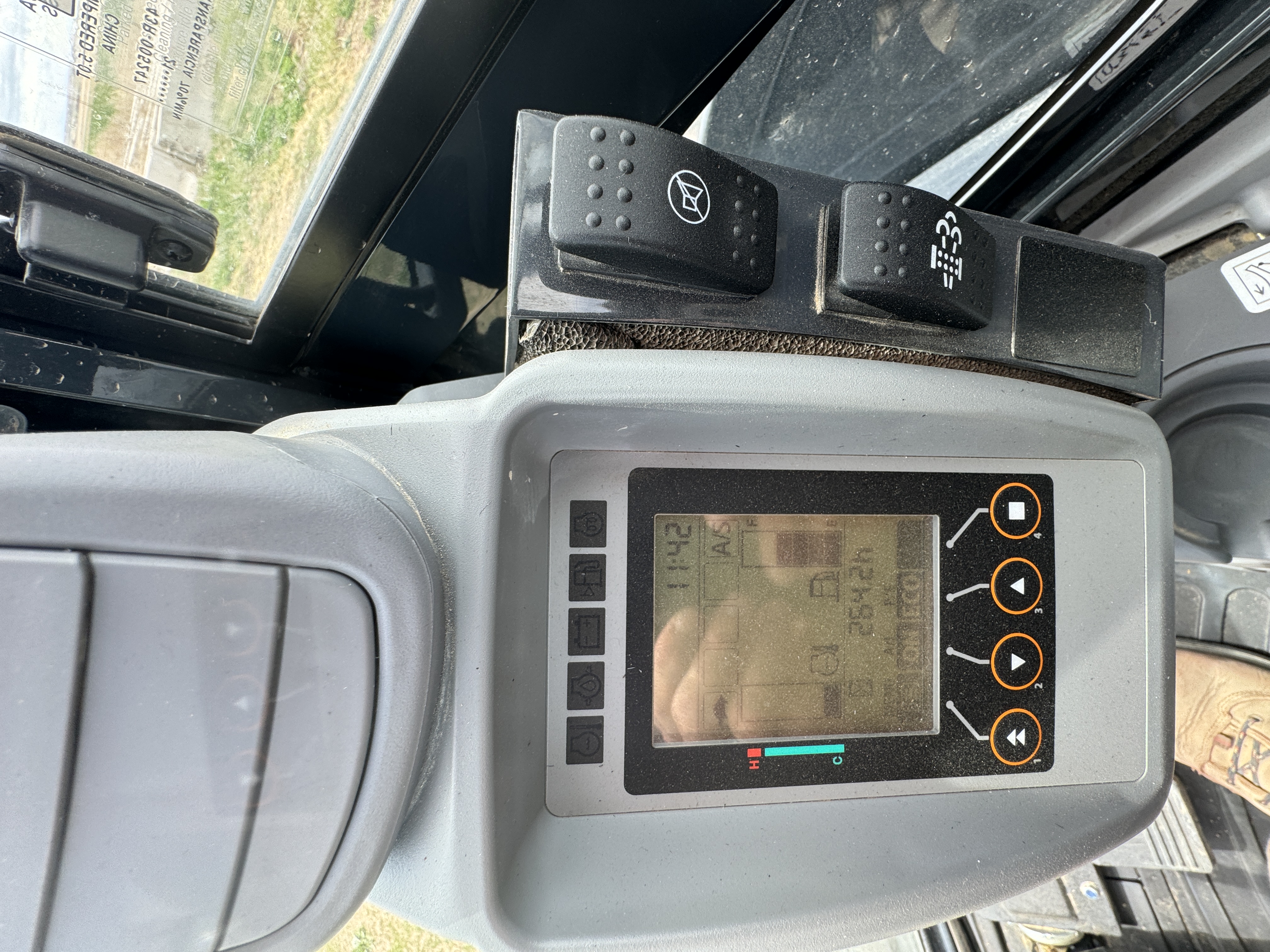 2021 DEERE 50G - view 10 of 30