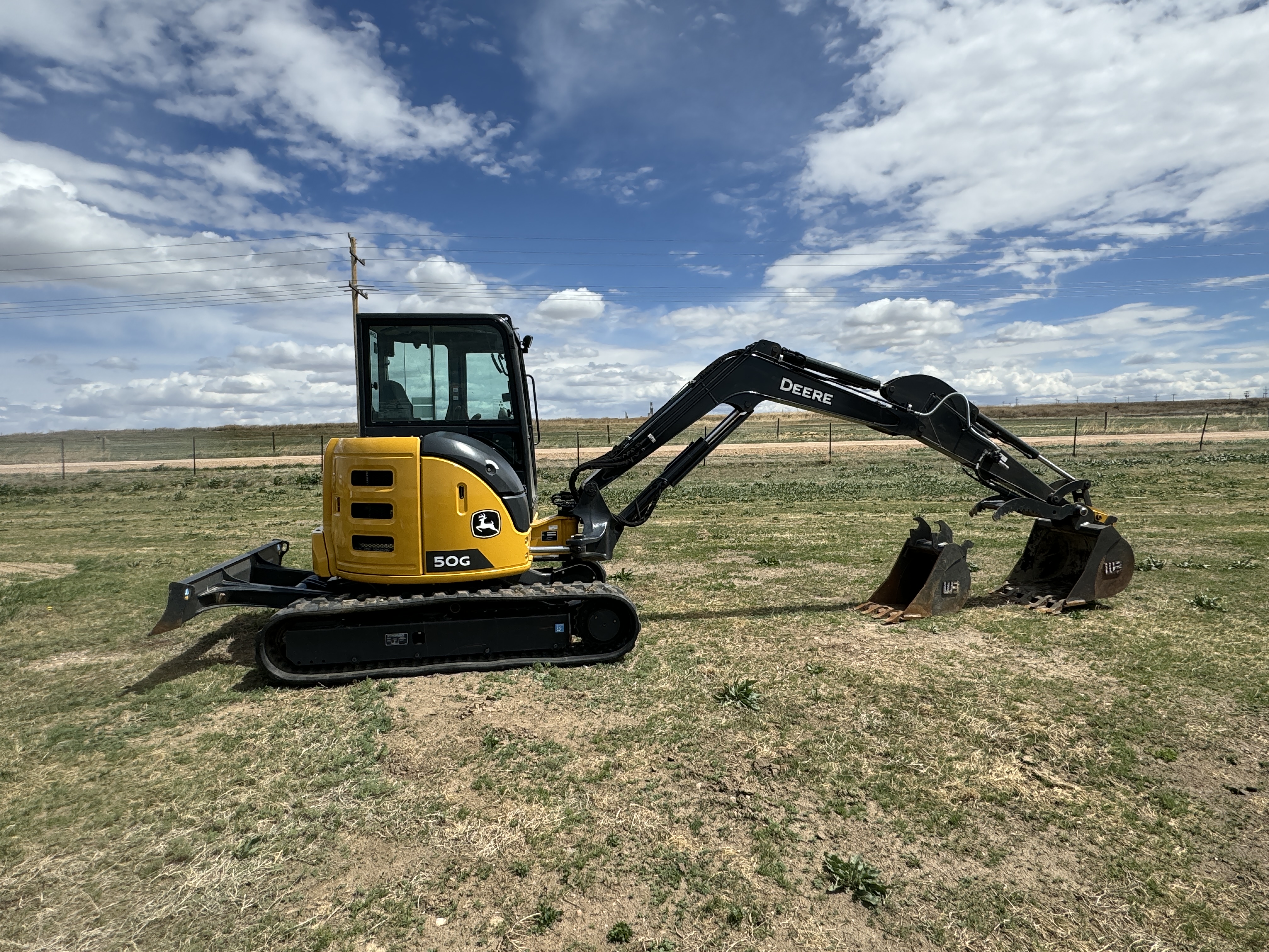 2021 DEERE 50G - view 2 of 30