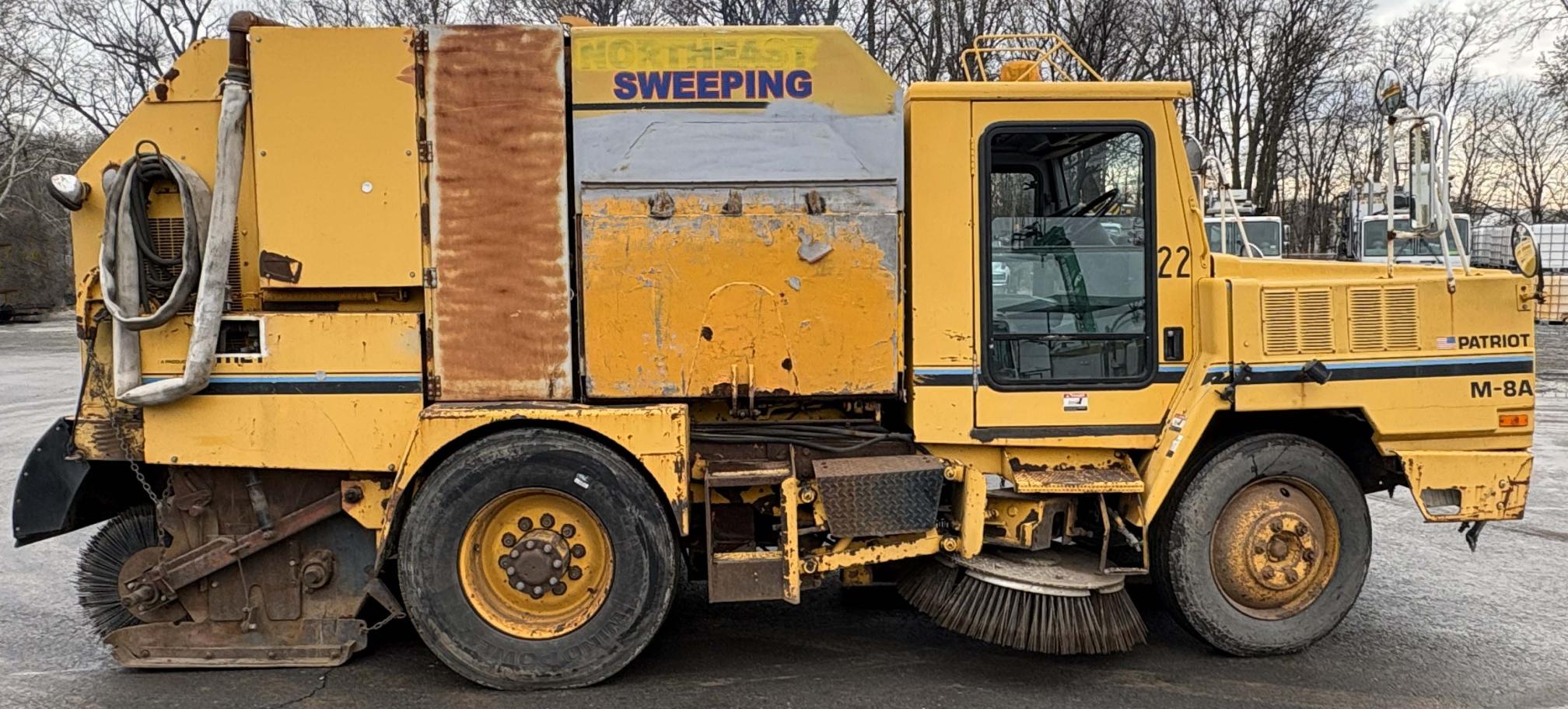 1996 ATHEY MOBIL M-8A Patriot - view 6 of 21