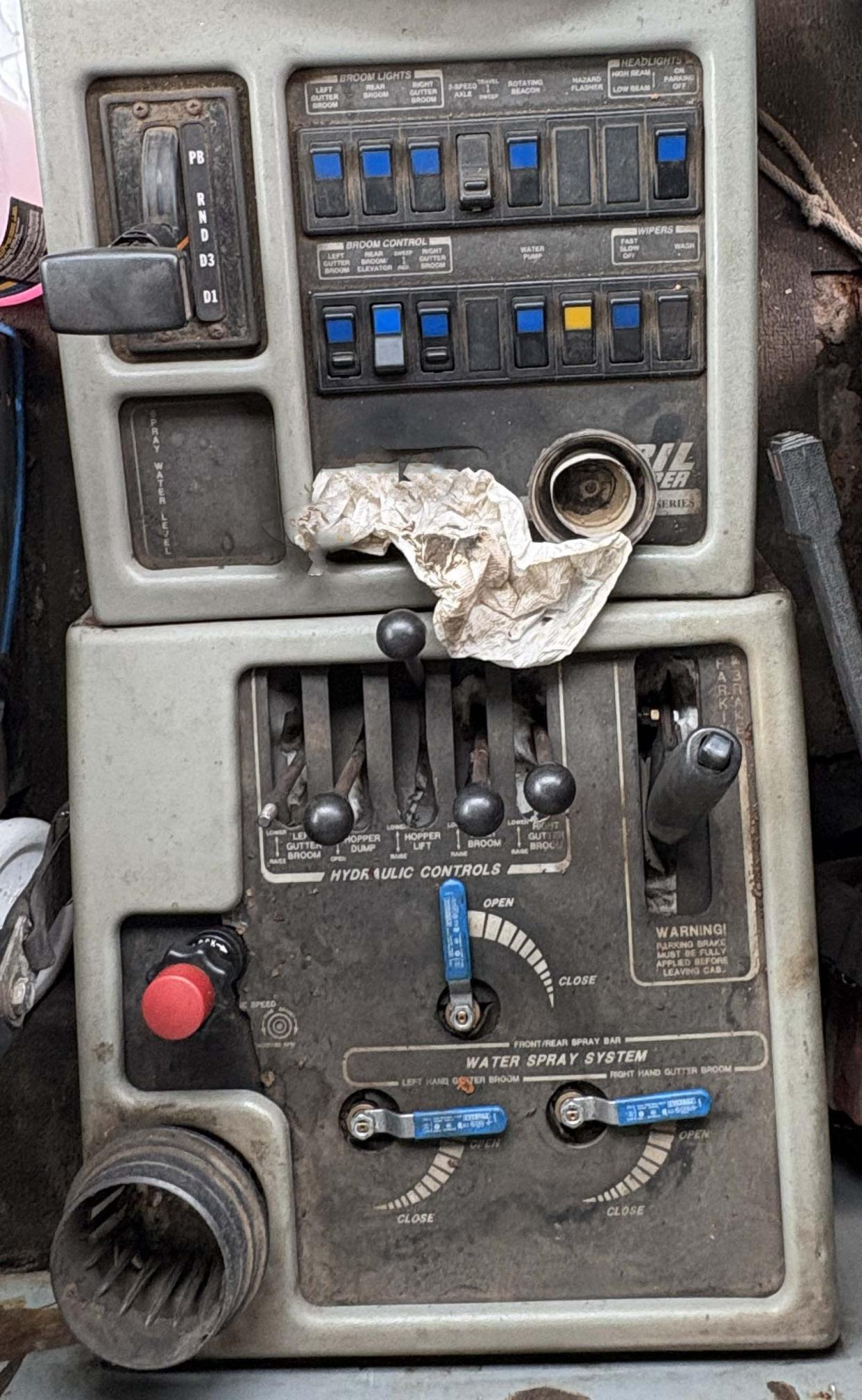 1996 ATHEY MOBIL M-8A Patriot - view 14 of 21