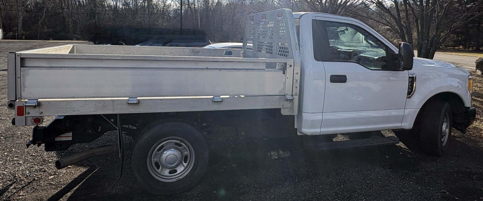 2017 FORD F-250 - view 2 of 22