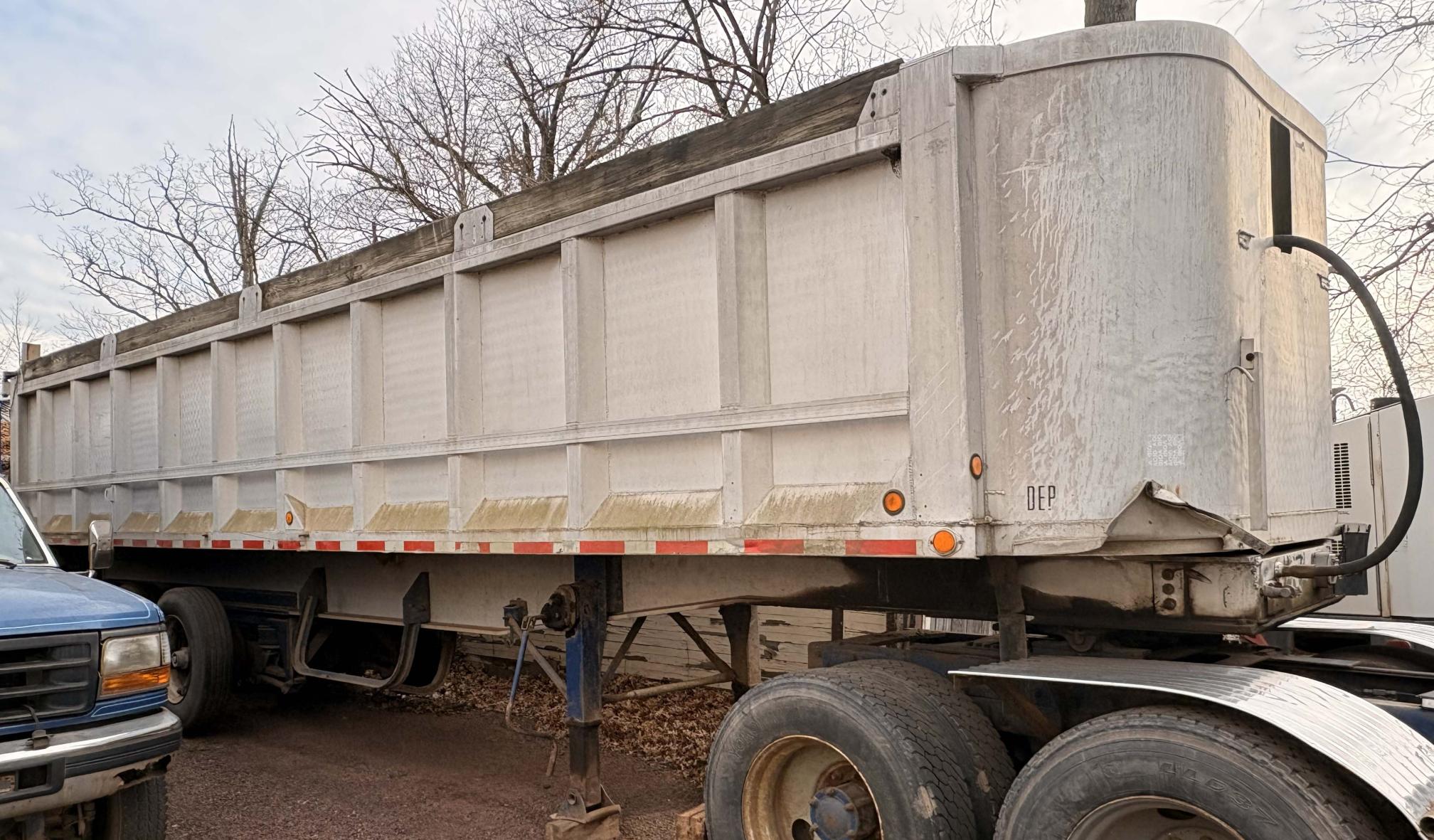 1983 RAVEN 34 - view 2 of 18