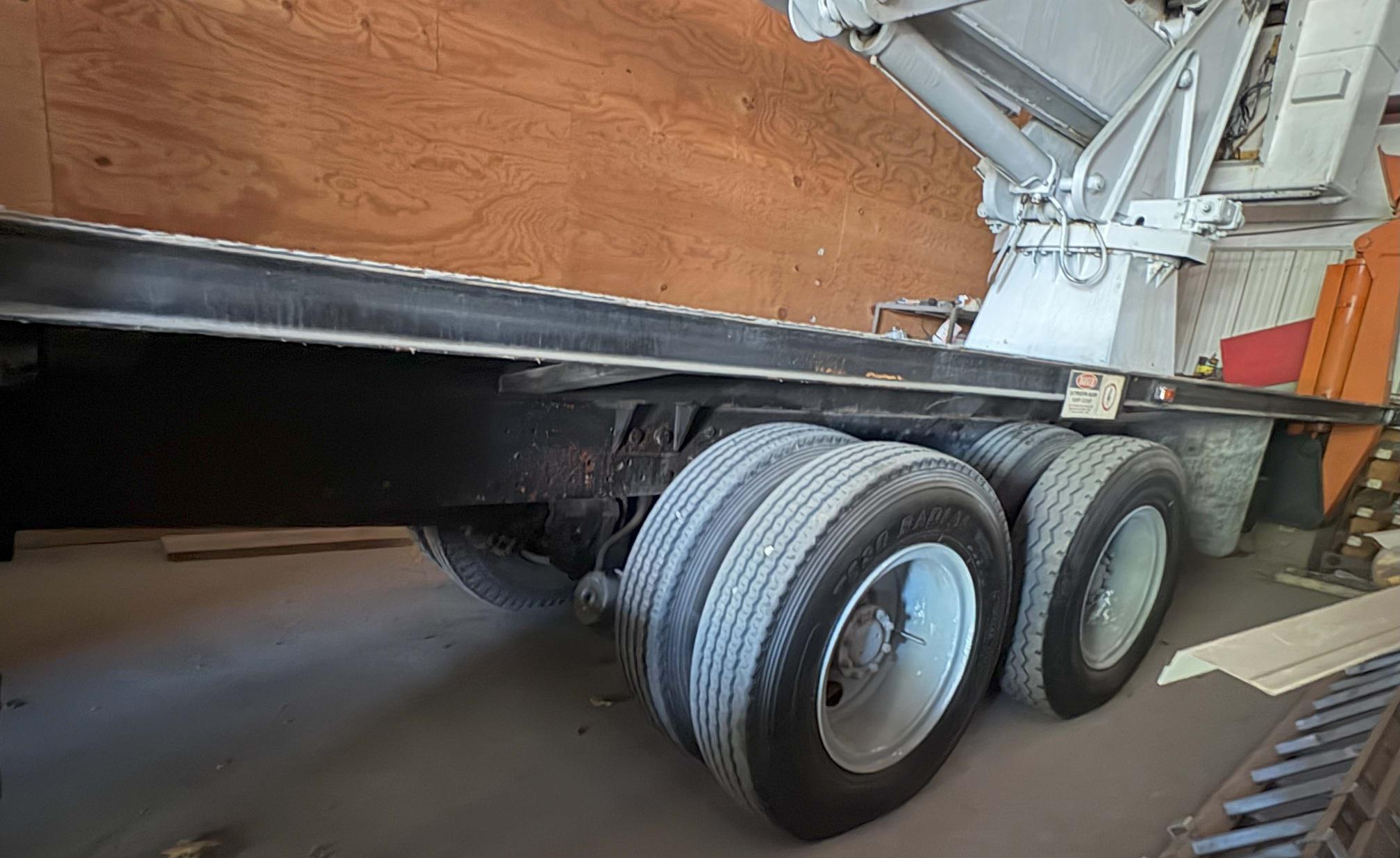 1975 KENWORTH W900 - view 6 of 22