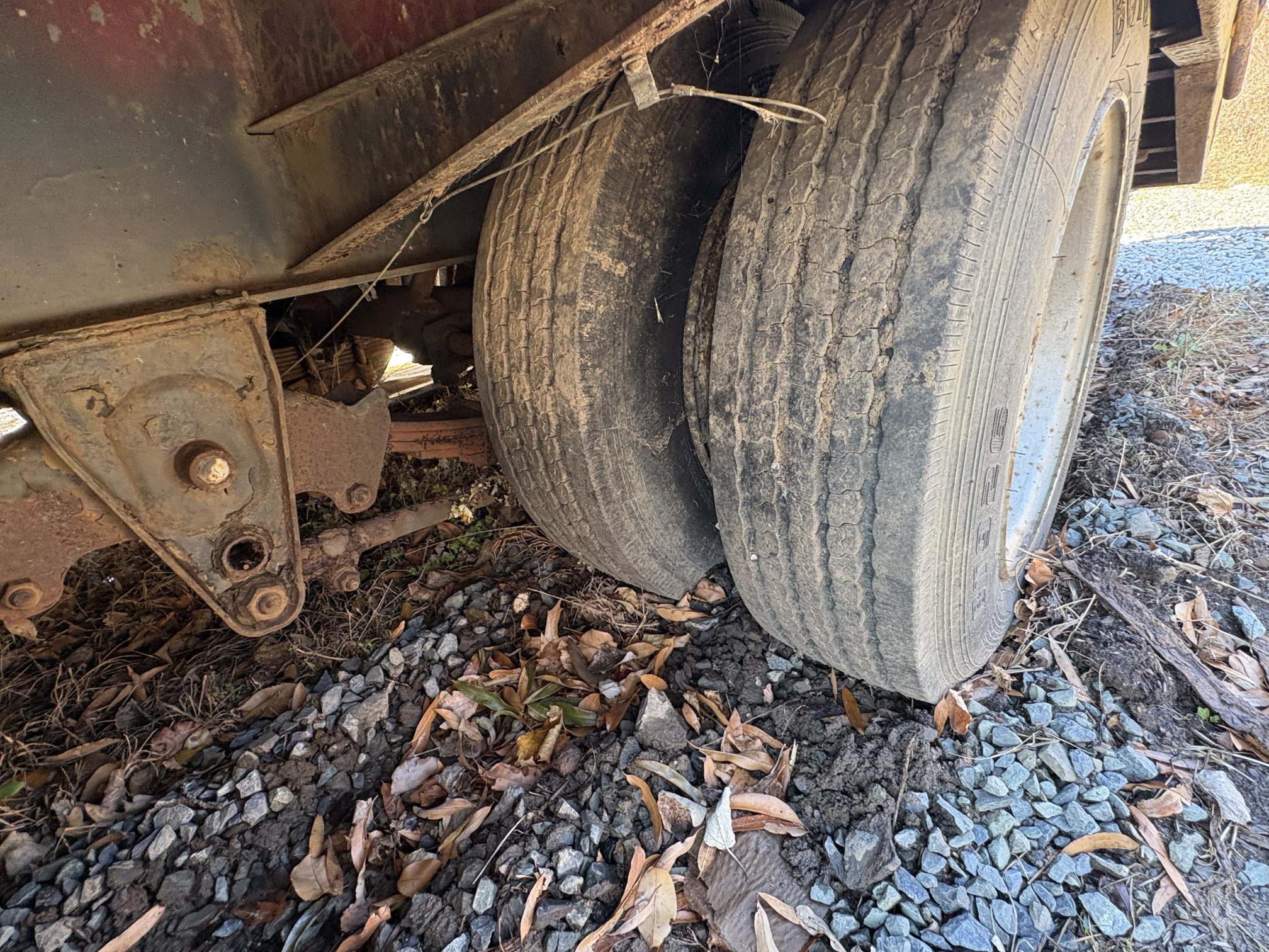 1999 EAGER BEAVER 33 - view 14 of 17