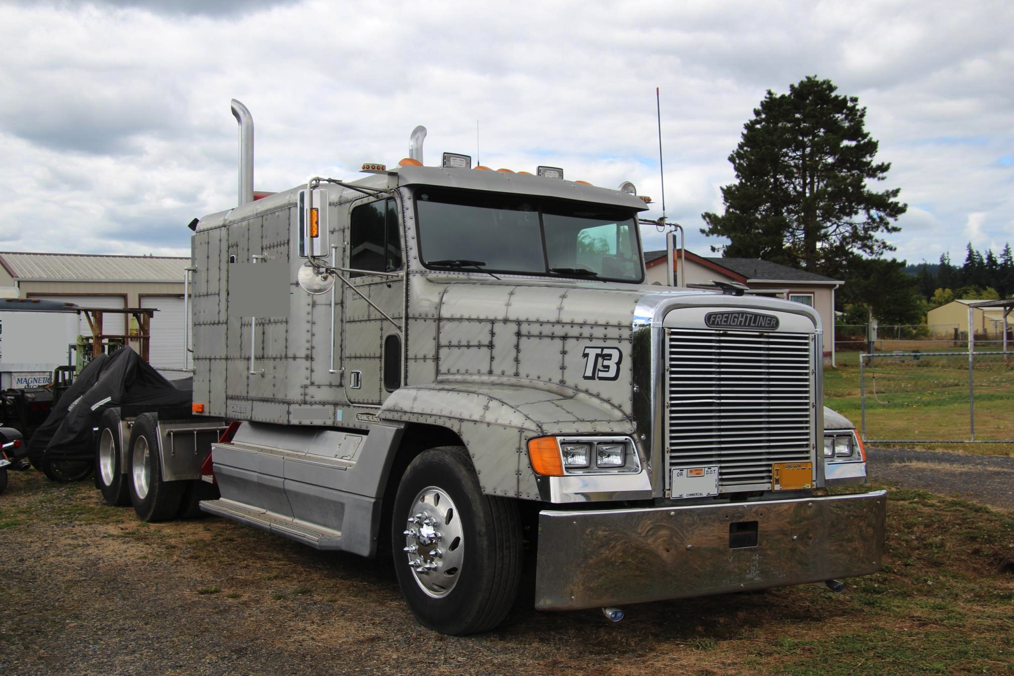 1996 FREIGHTLINER 120 - view 1 of 30