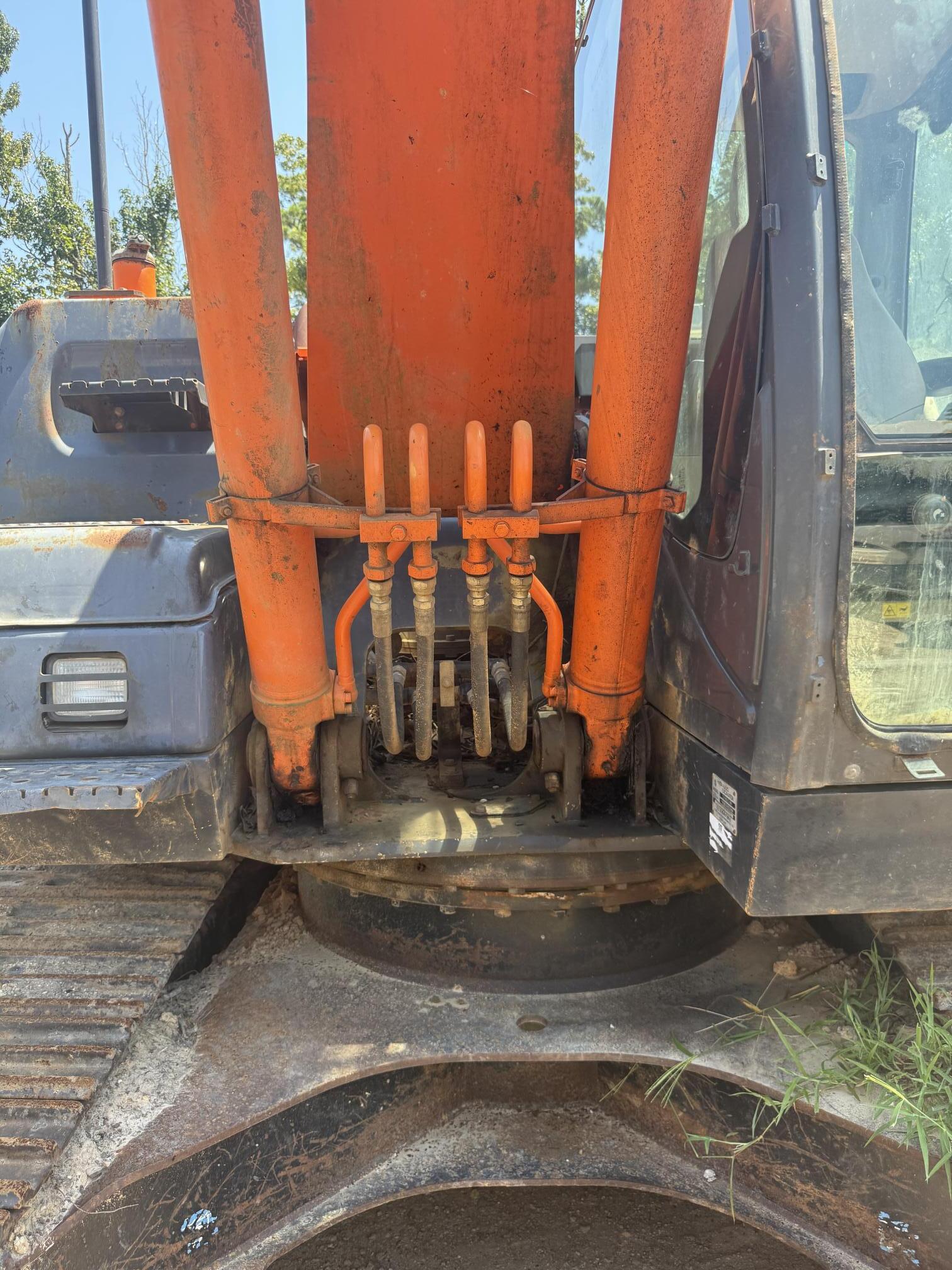 2017 HITACHI ZX160LC-5N - view 9 of 25