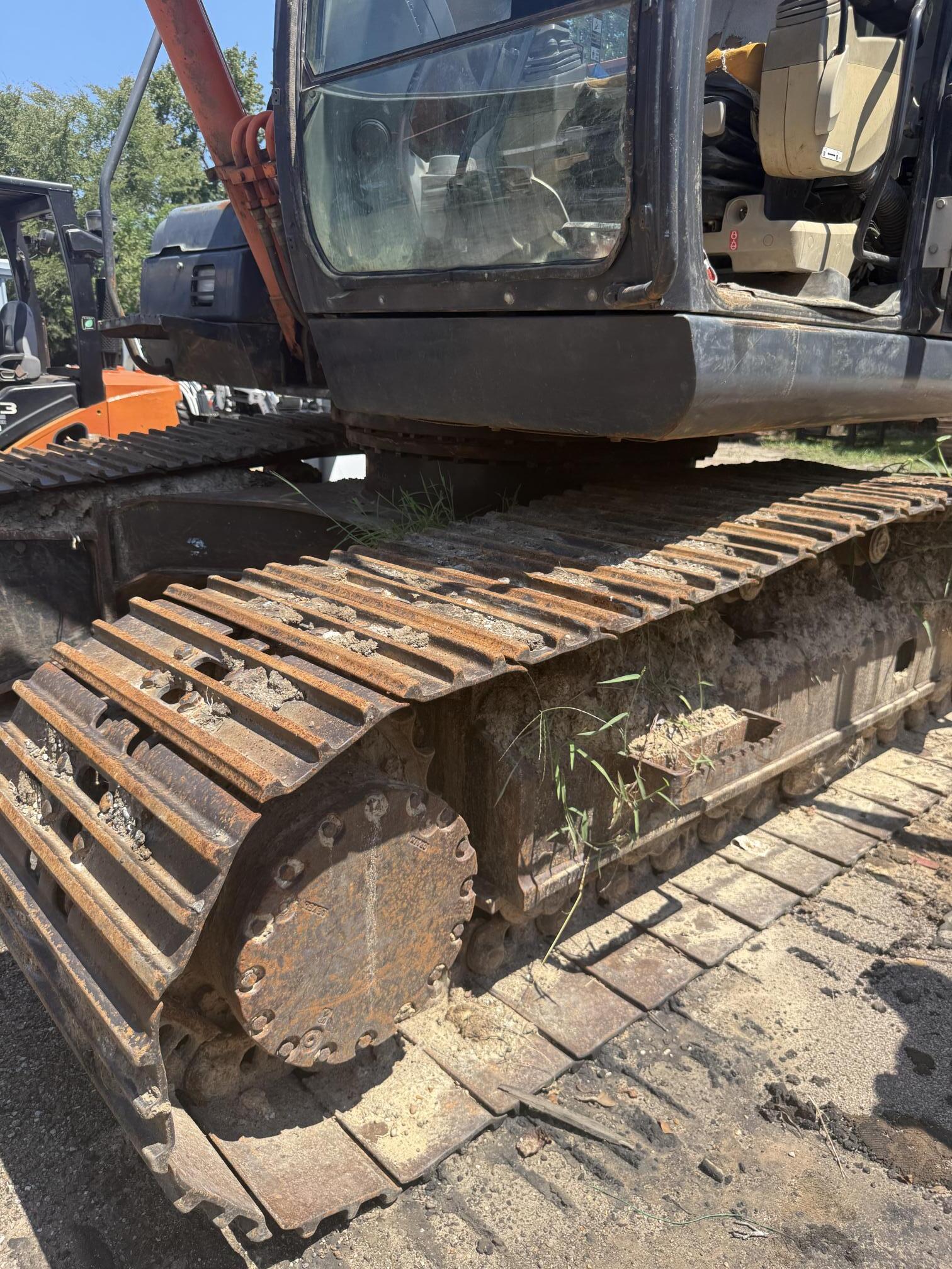 2017 HITACHI ZX160LC-5N - view 18 of 25