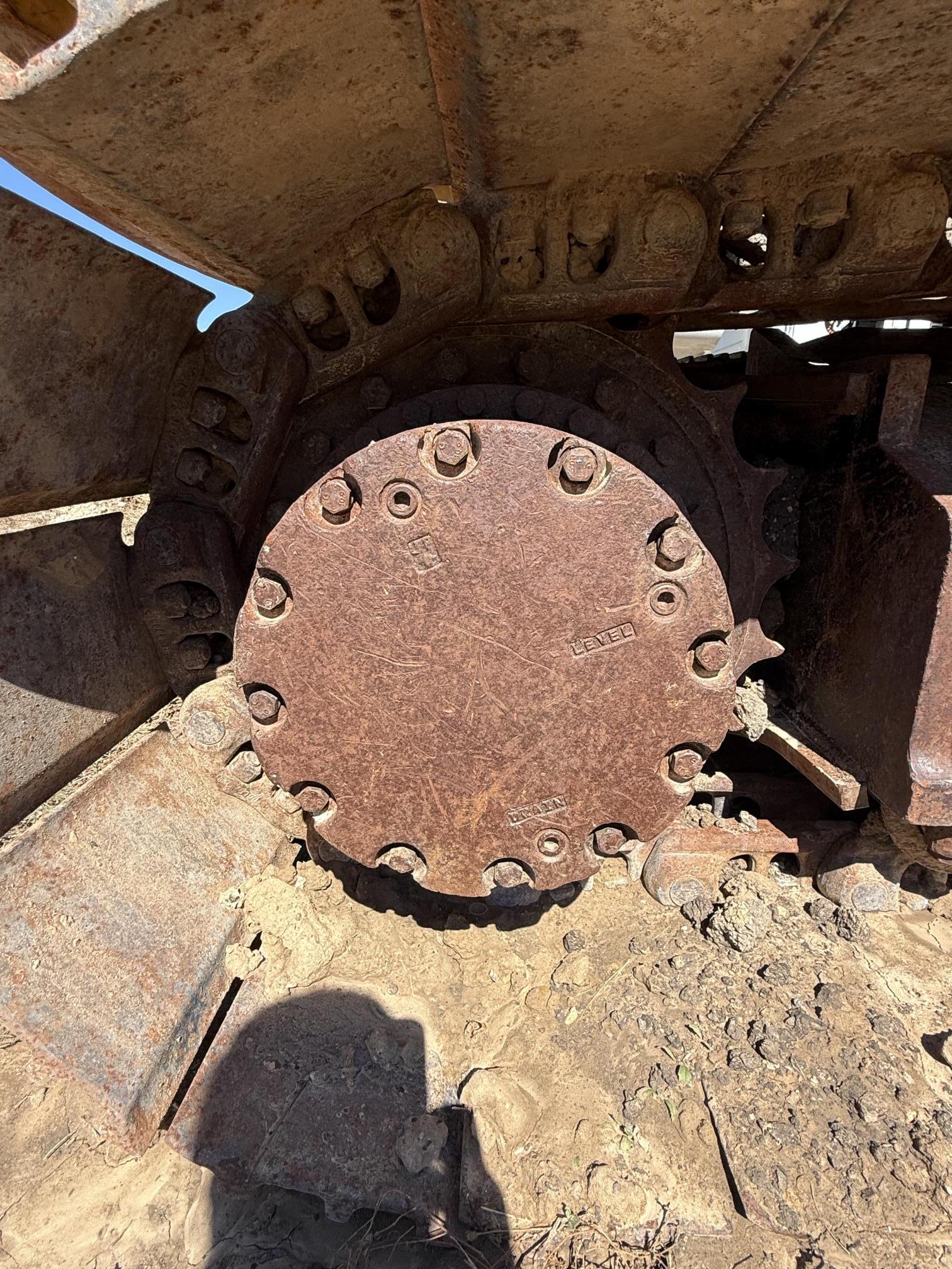 2017 DEERE 210G LC - view 8 of 30