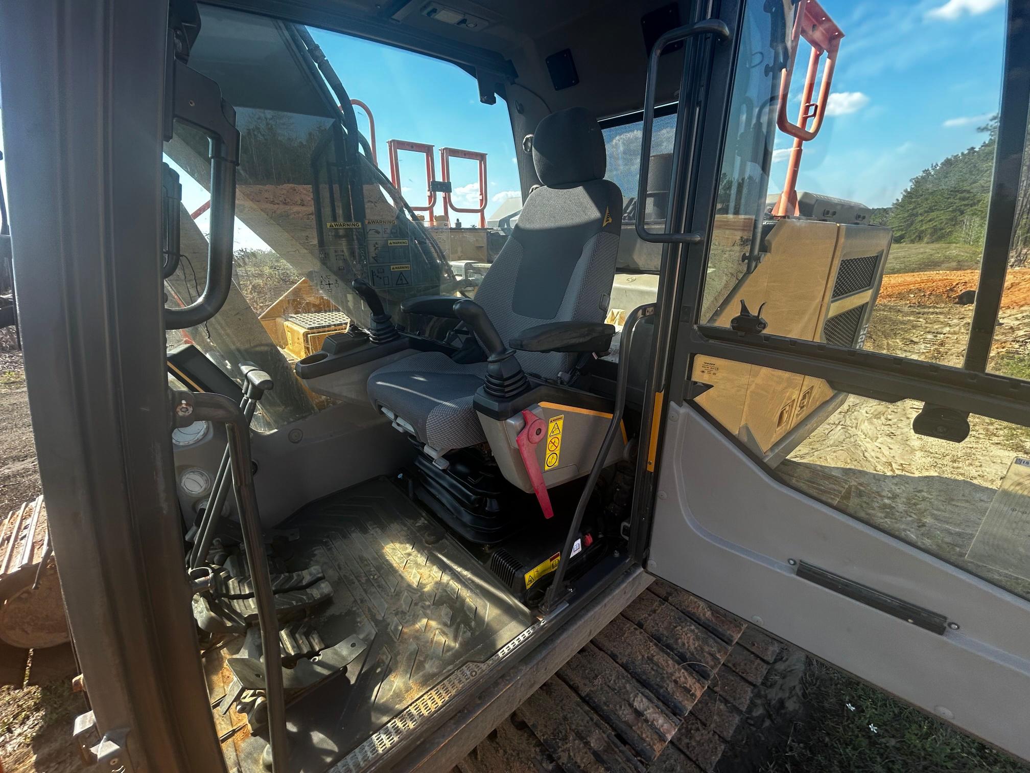 2017 VOLVO EC250EL - view 10 of 12
