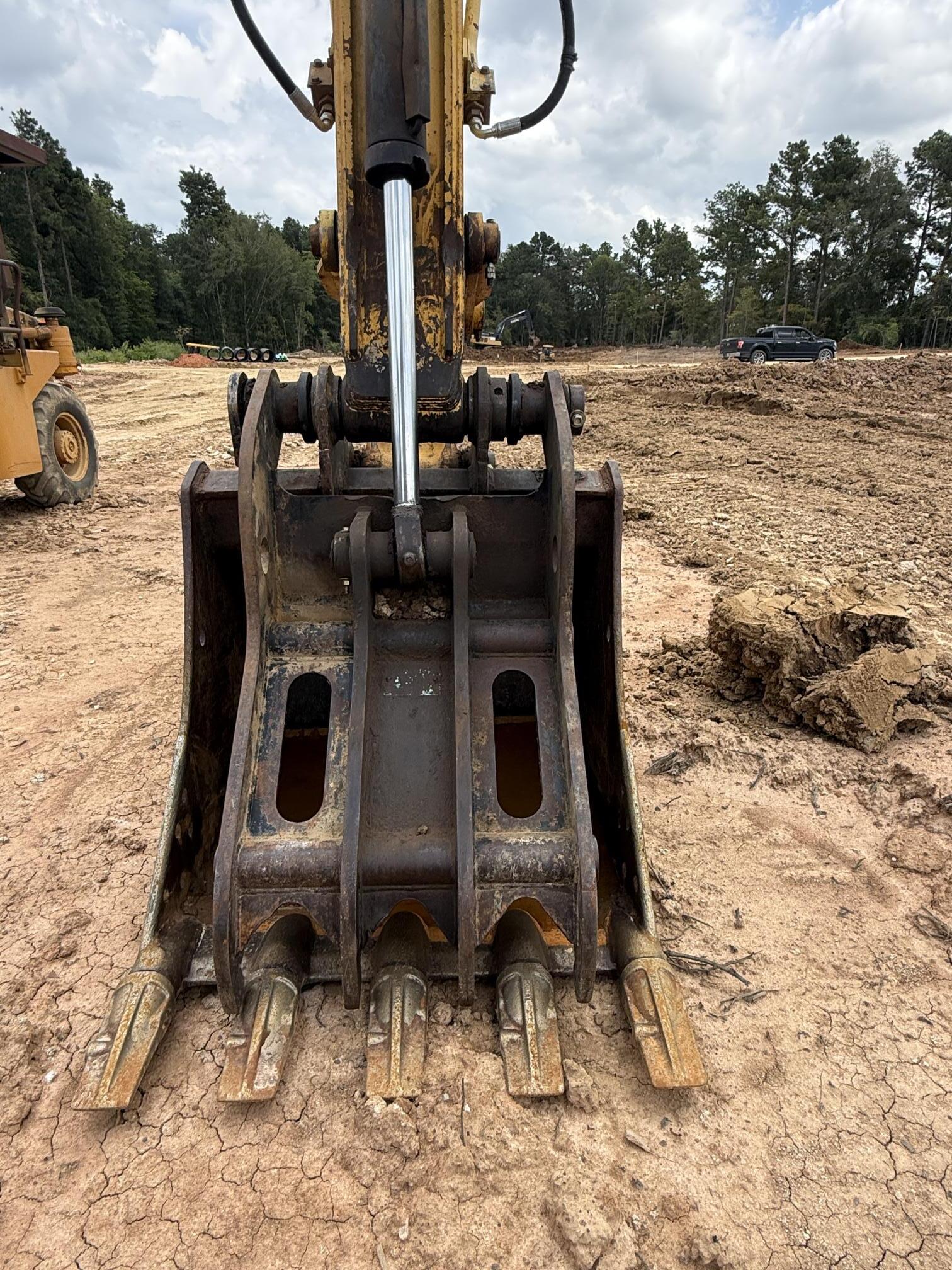 2015 KOBELCO SK210 LC-10 - view 7 of 26