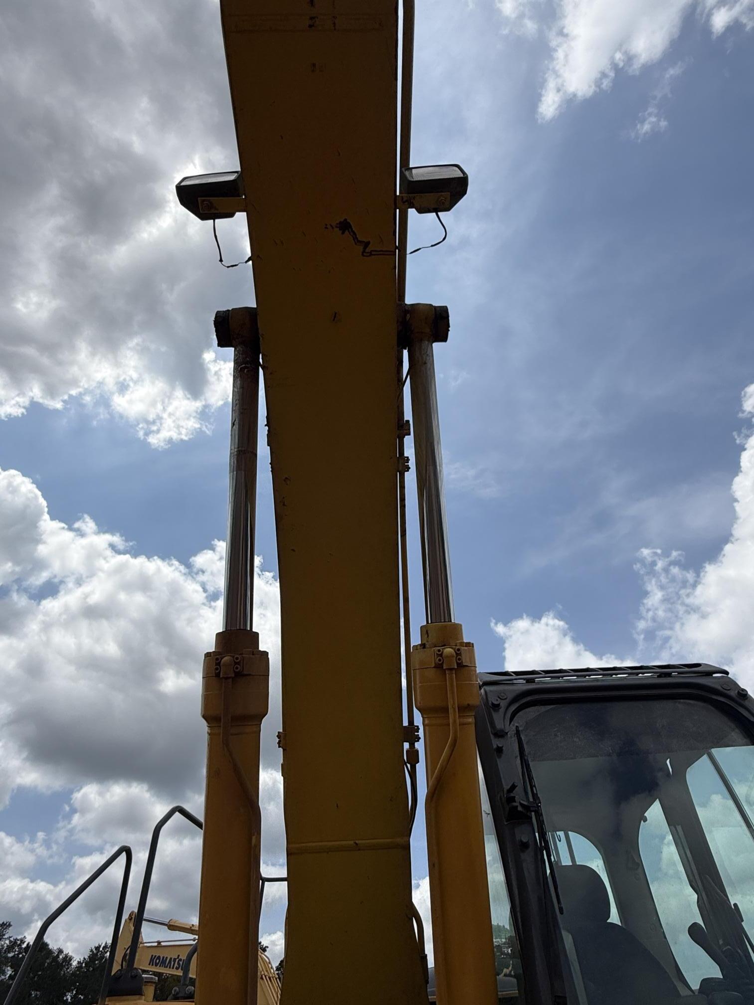 2015 KOBELCO SK210 LC-10 - view 3 of 26