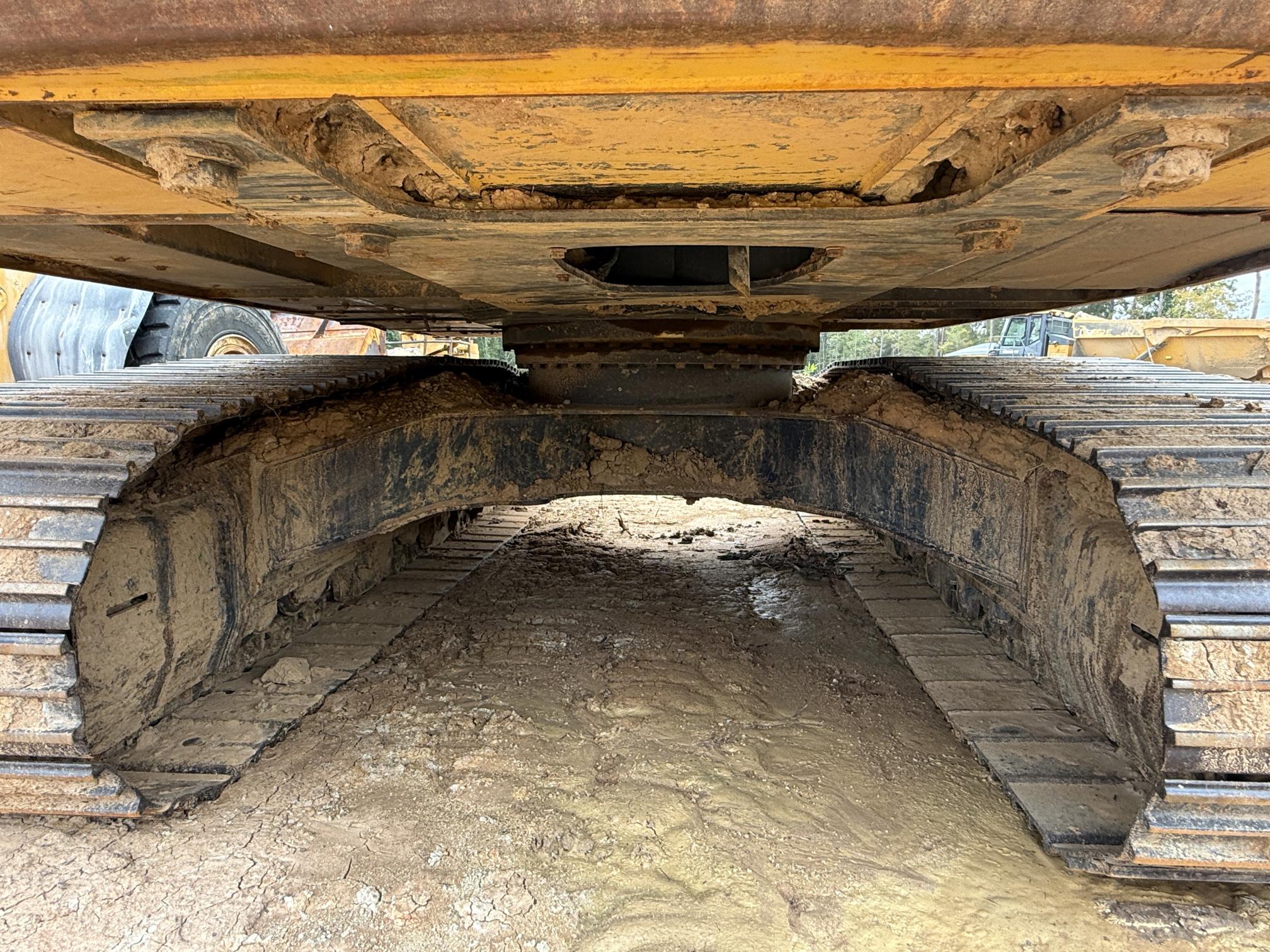 2015 KOBELCO SK210 LC-10 - view 18 of 26