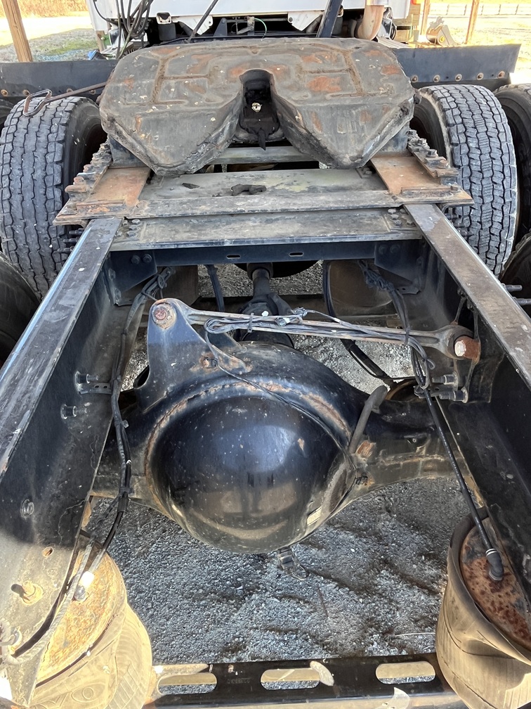 2015 VOLVO - view 9 of 24