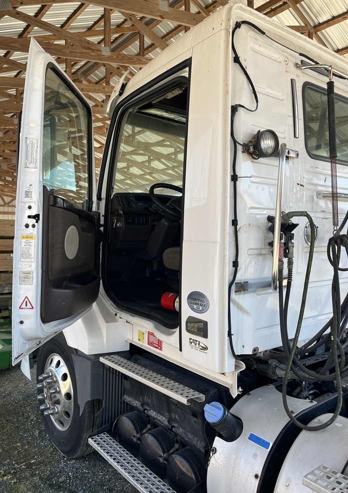 2015 VOLVO - view 12 of 24