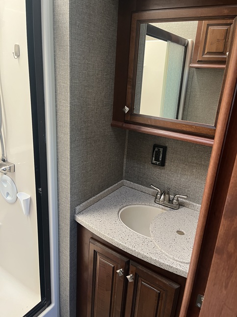 2017 AB BigHorn - view 13 of 20