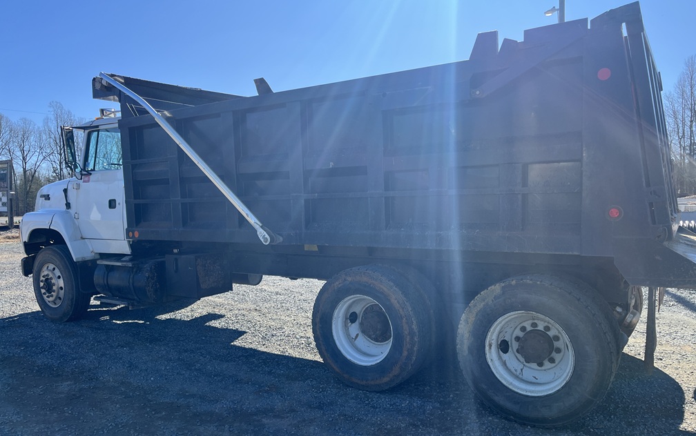 1994 FORD l-9000 - view 6 of 22