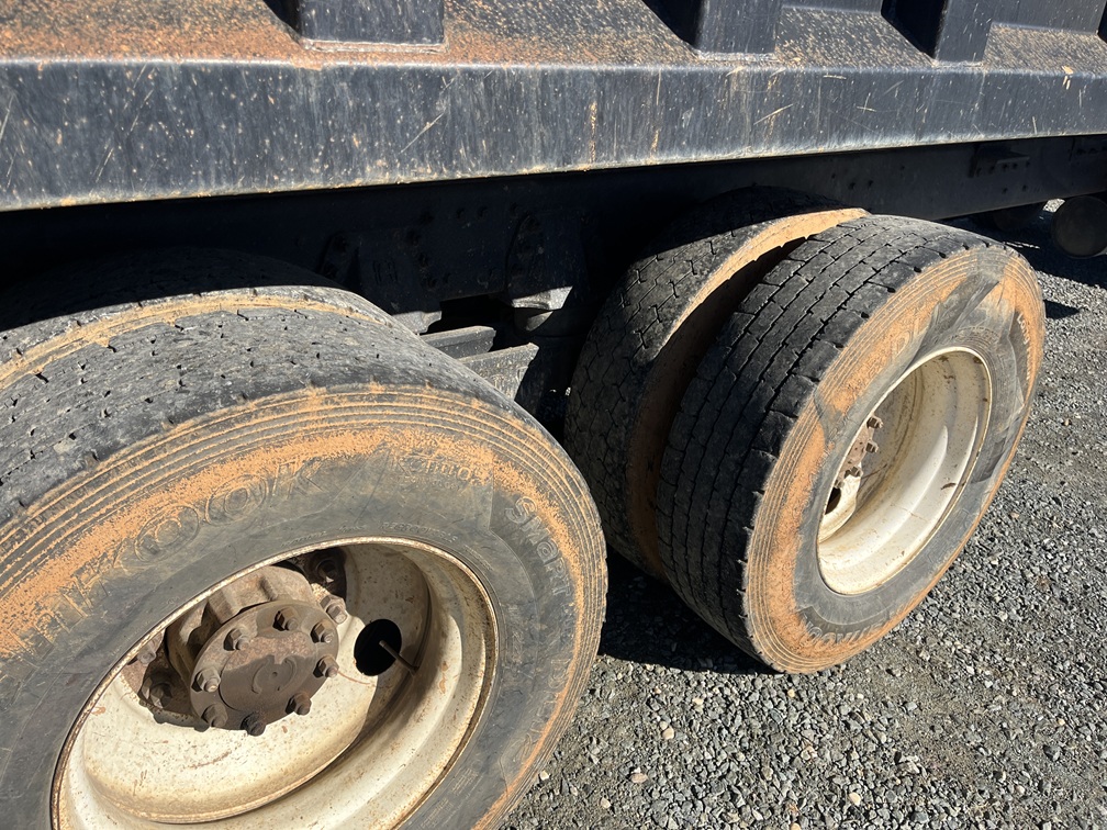 1994 FORD l-9000 - view 11 of 22