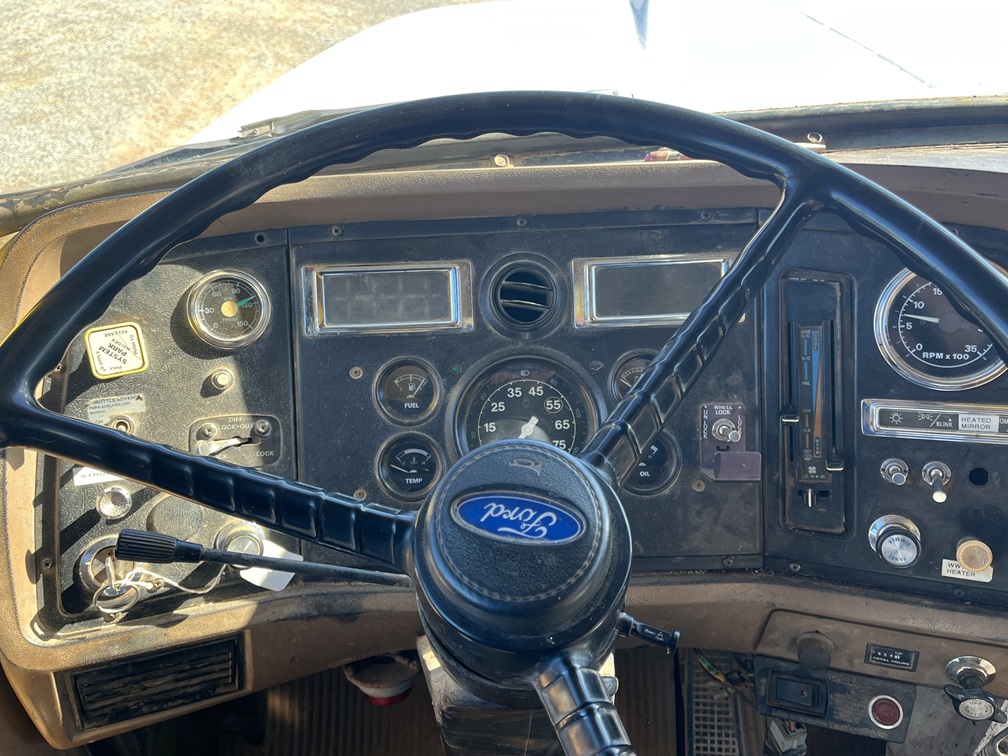 1994 FORD l-9000 - view 18 of 22