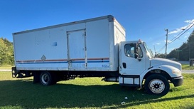 2007 FREIGHTLINER M2 106 - view 2 of 20