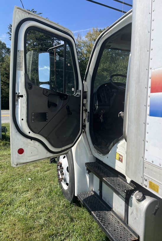 2007 FREIGHTLINER M2 106 - view 16 of 20