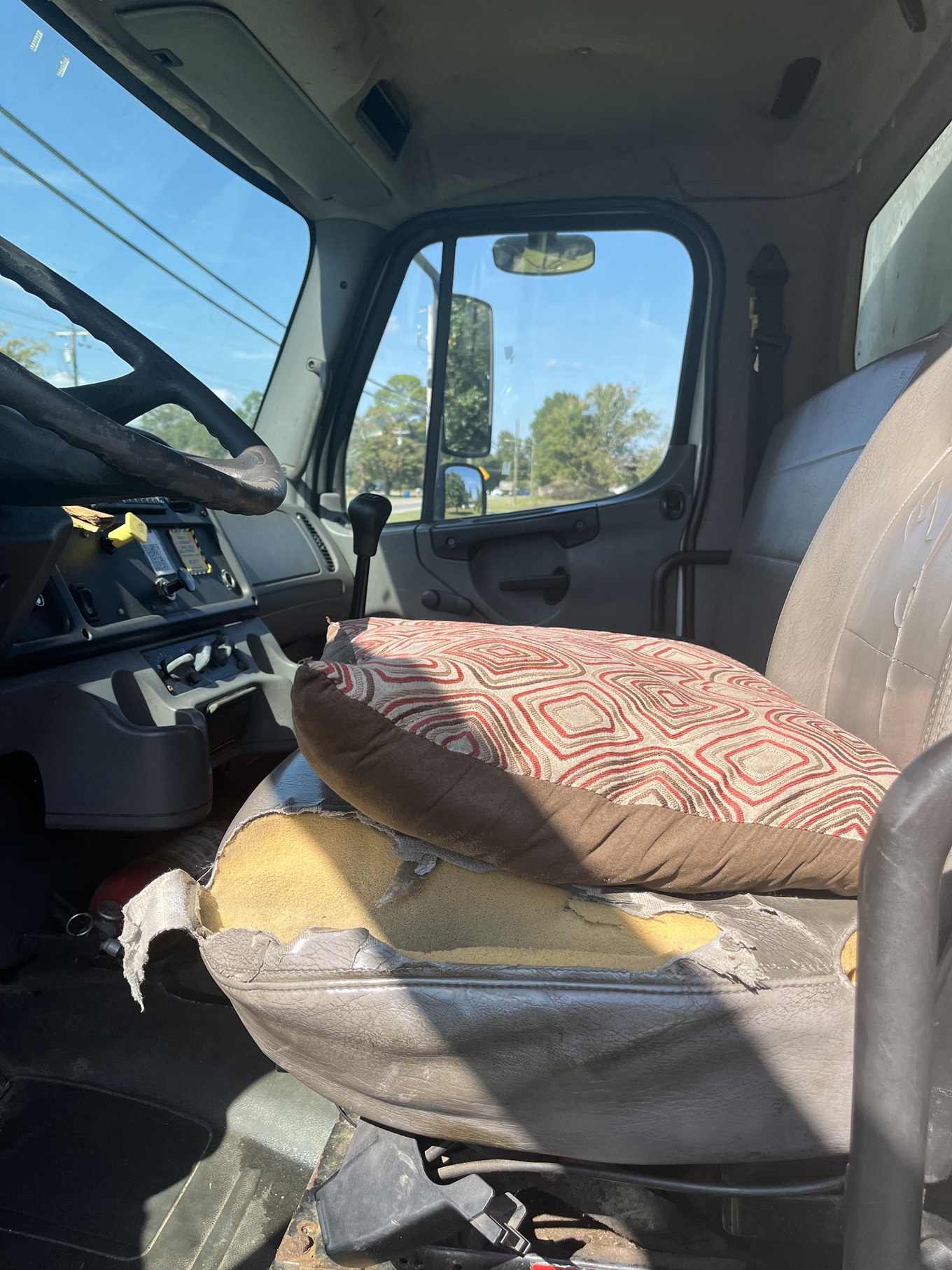 2007 FREIGHTLINER M2 106 - view 17 of 20