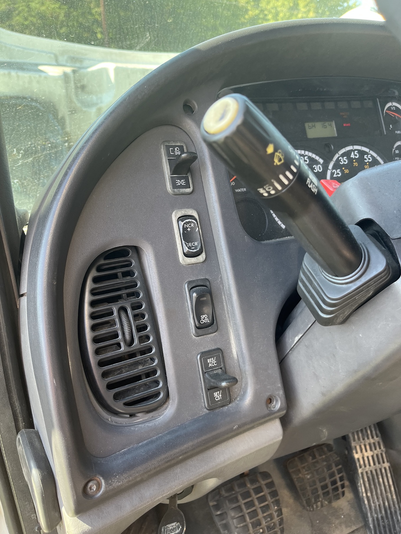 2007 FREIGHTLINER M2 106 - view 19 of 20