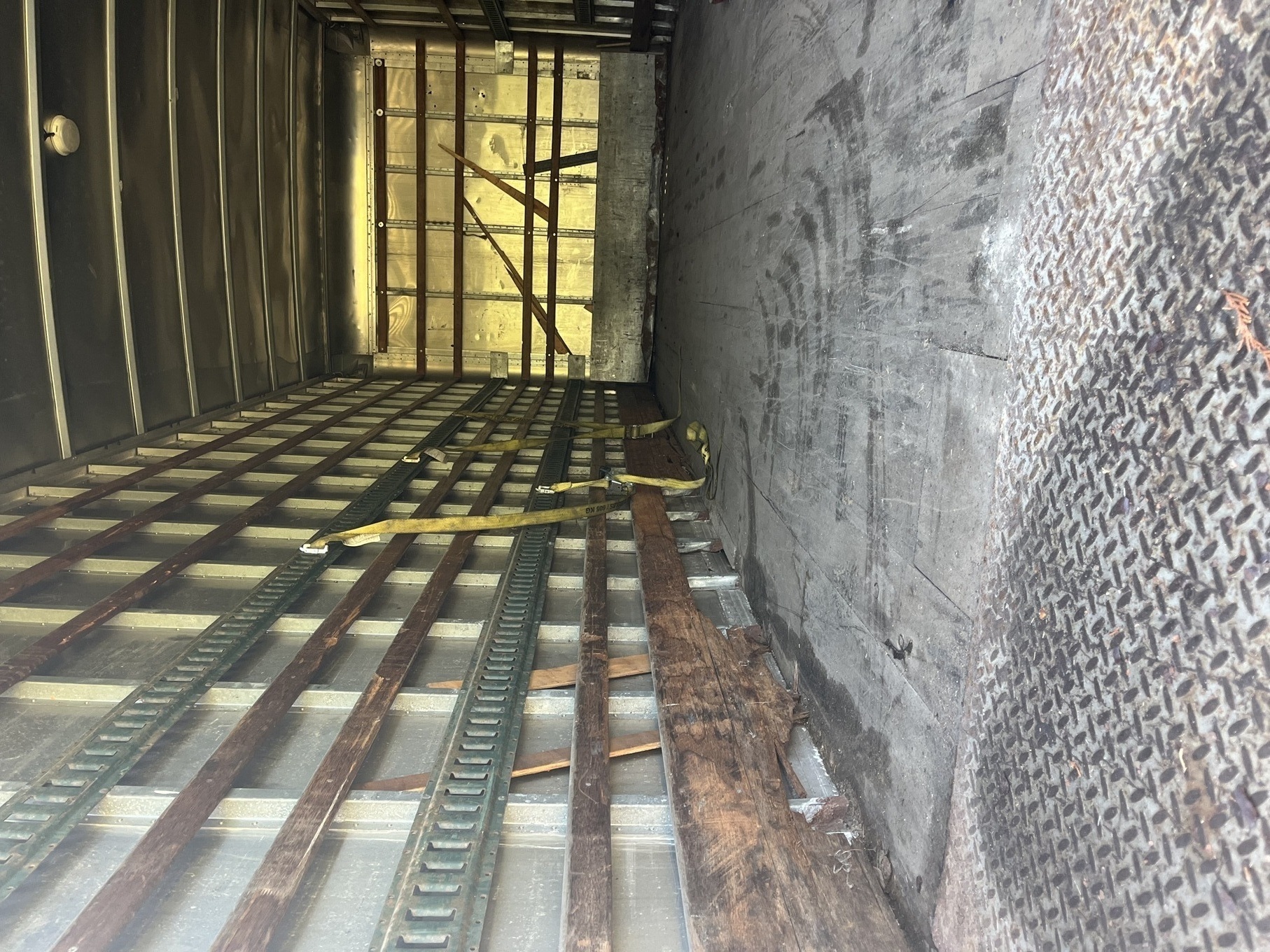 2007 FREIGHTLINER M2 106 - view 7 of 20