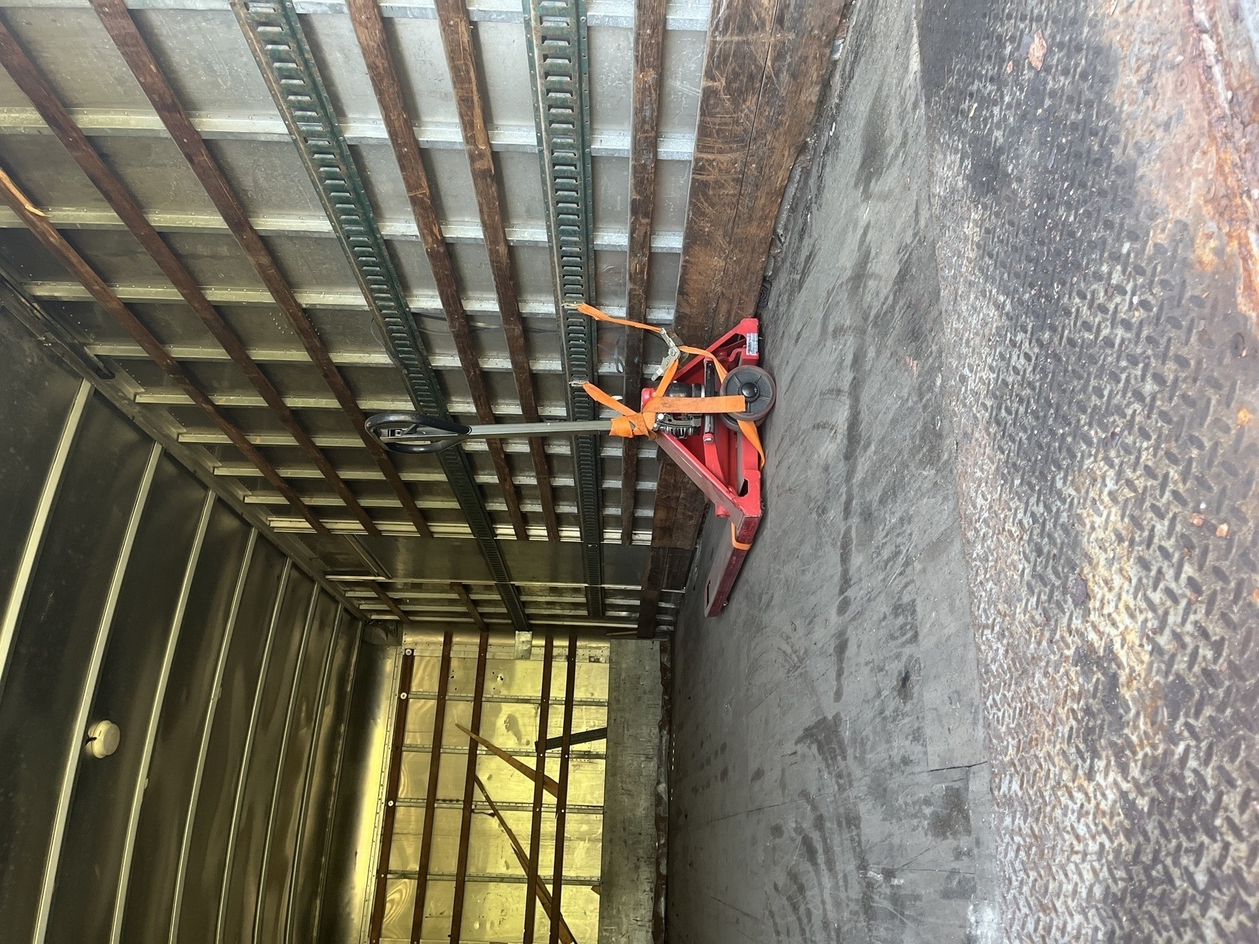 2007 FREIGHTLINER M2 106 - view 6 of 20